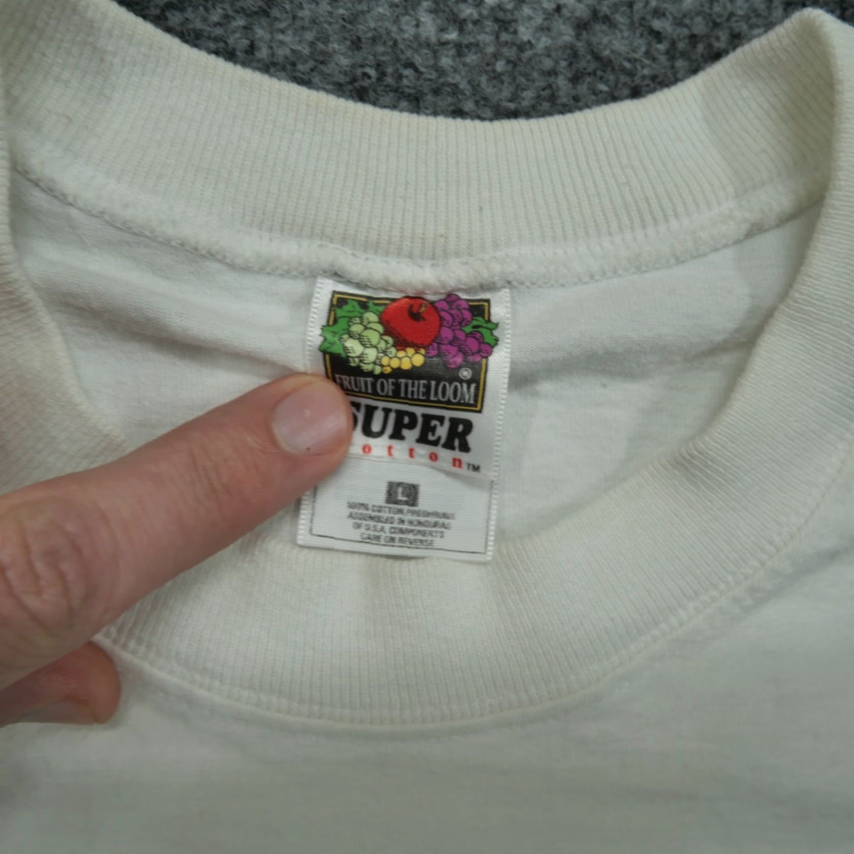 Vintage VINTAGE Warner Brothers T Shirt Adult Large White Kansas City Missouri Local 90s Graphic Print Mens Shirts 90s Voyage Size US L / EU 52-54 / 3 - 4 Thumbnail