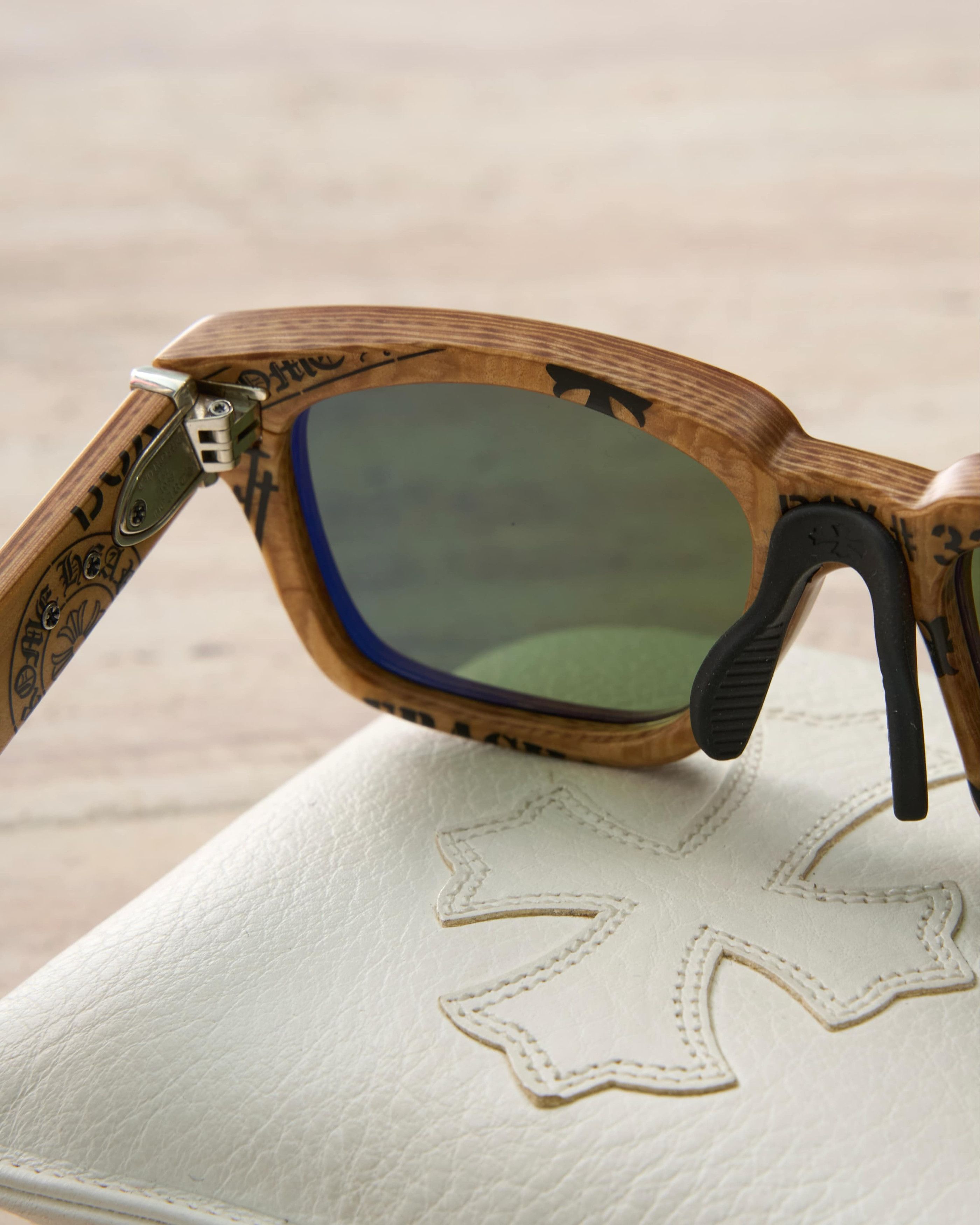 Chrome Hearts CHROME HEARTS LILITH WOOD PLYWOOD Size ONE SIZE - 7 Thumbnail