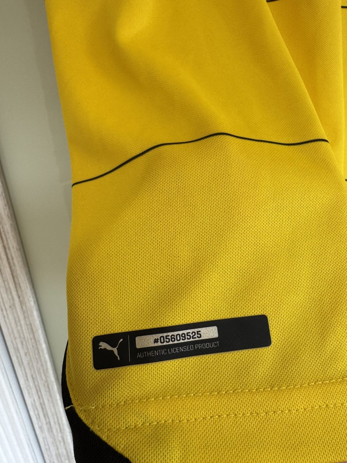Puma Borussia Dortmund 2015-2016 Home Soccer Jersey Football Kit Size US M / EU 48-50 / 2 - 12 Thumbnail