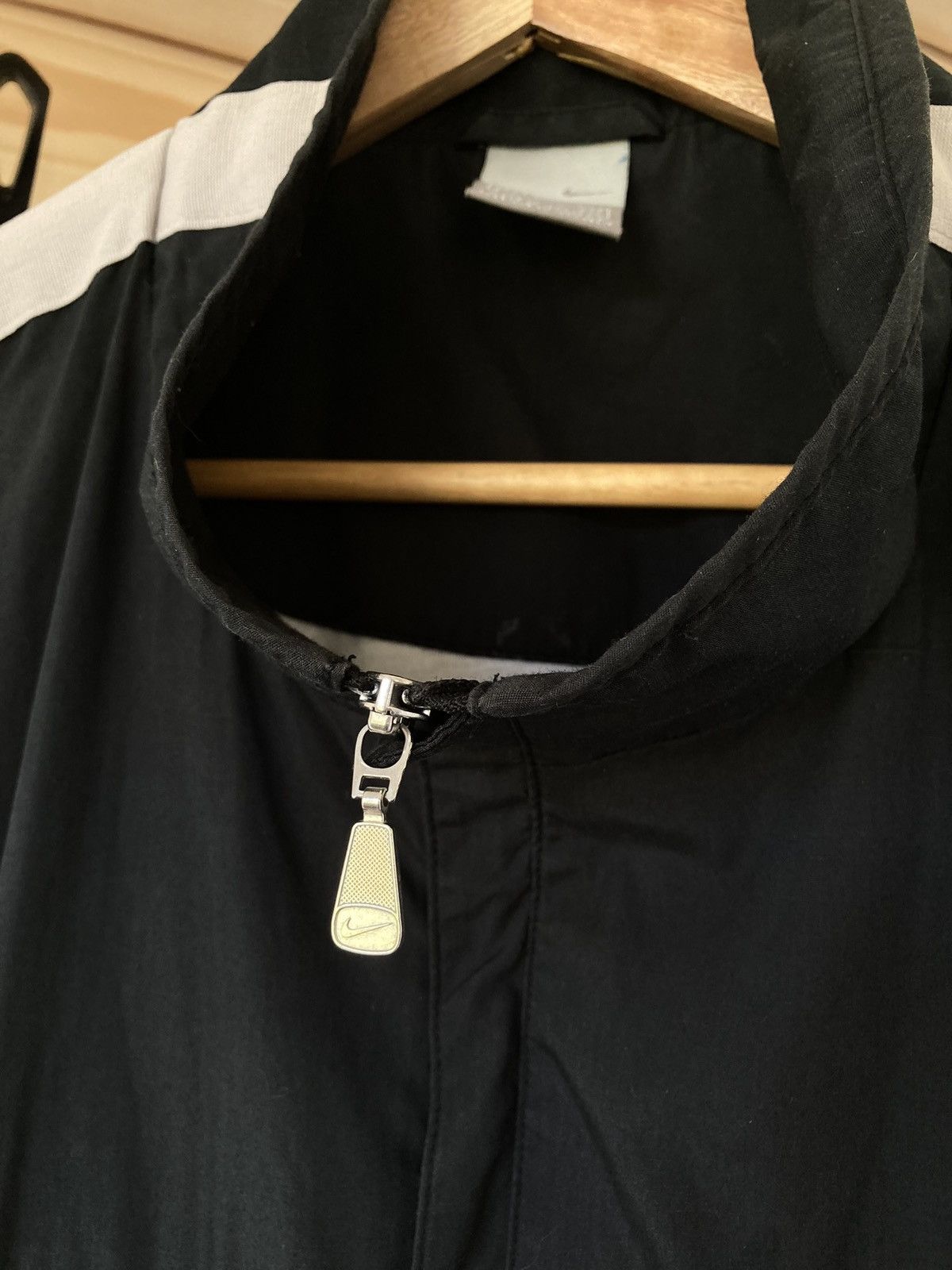 Nike × Vintage Vintage Nike Y2K Windbreaker Track Jacket Size US XL / EU 56 / 4 - 8 Thumbnail