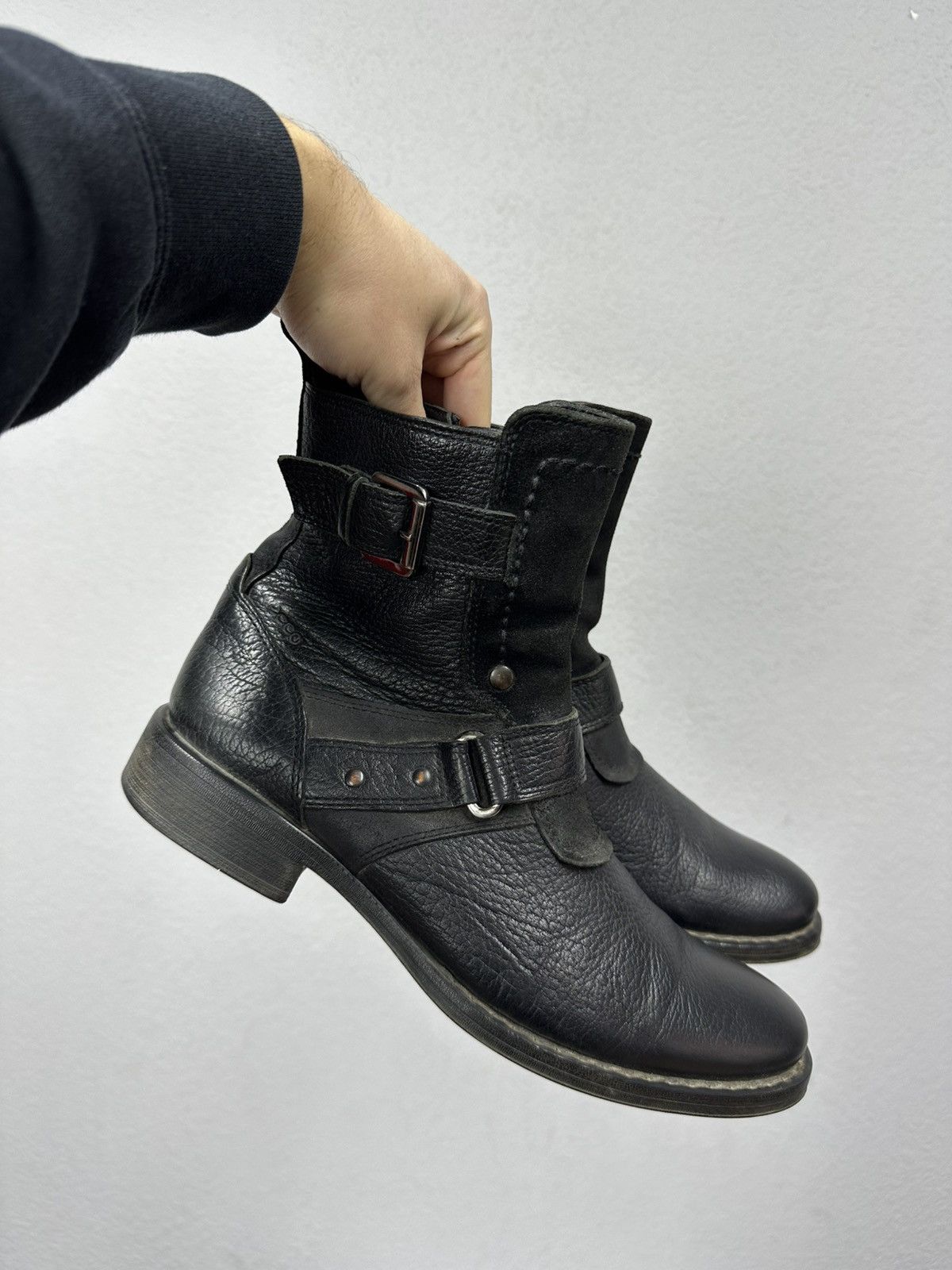 Ecco AS 98 Vibe Artisan Black Leather Side Zip Ankle Biker Boots Size US 9 / EU 42 - 3 Thumbnail