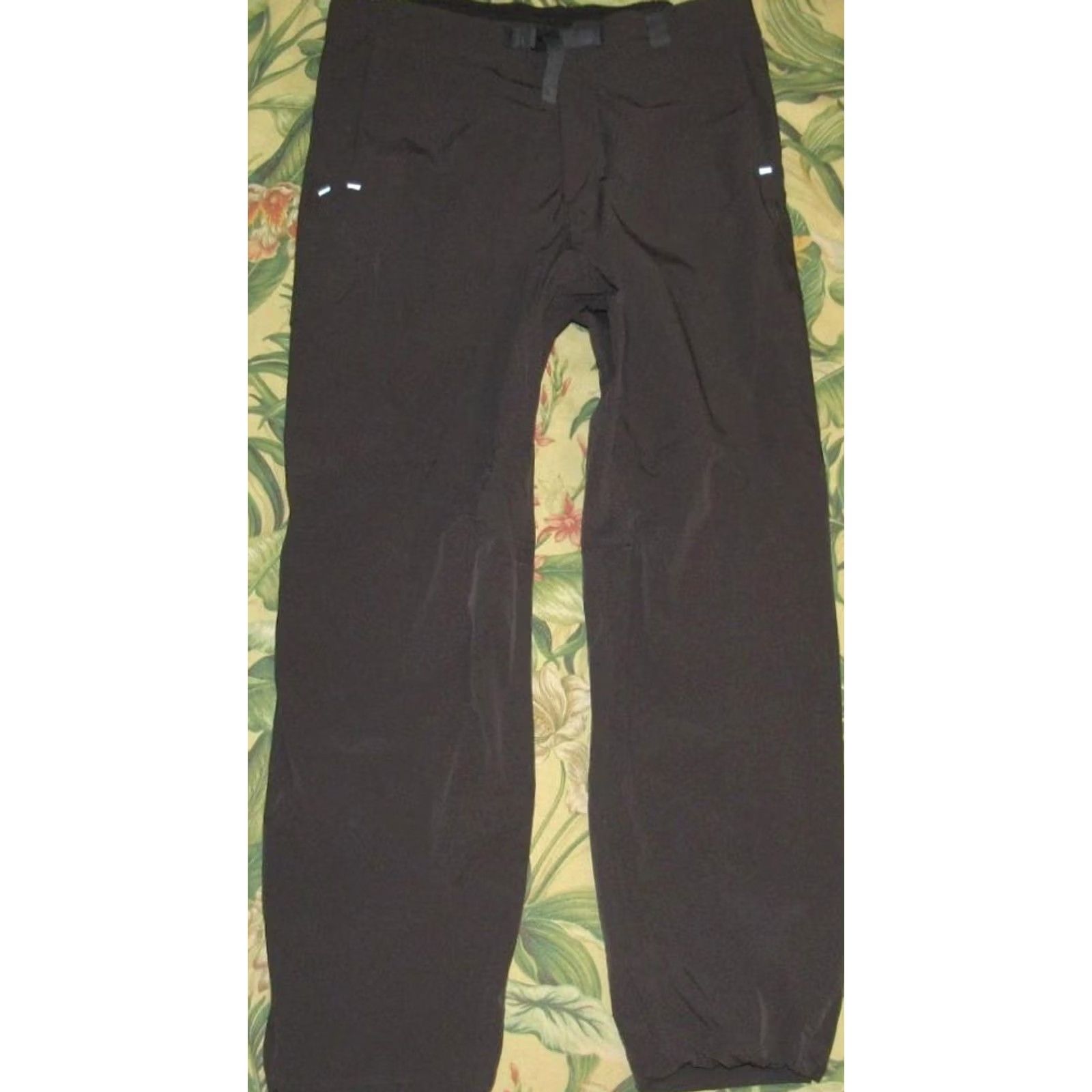 Lululemon LULULEMON Grey Outdoor Training Cargo Pants 36 Mens Regular Pants 36 Grey 90s? Size US 36 / EU 52 - 3 Thumbnail