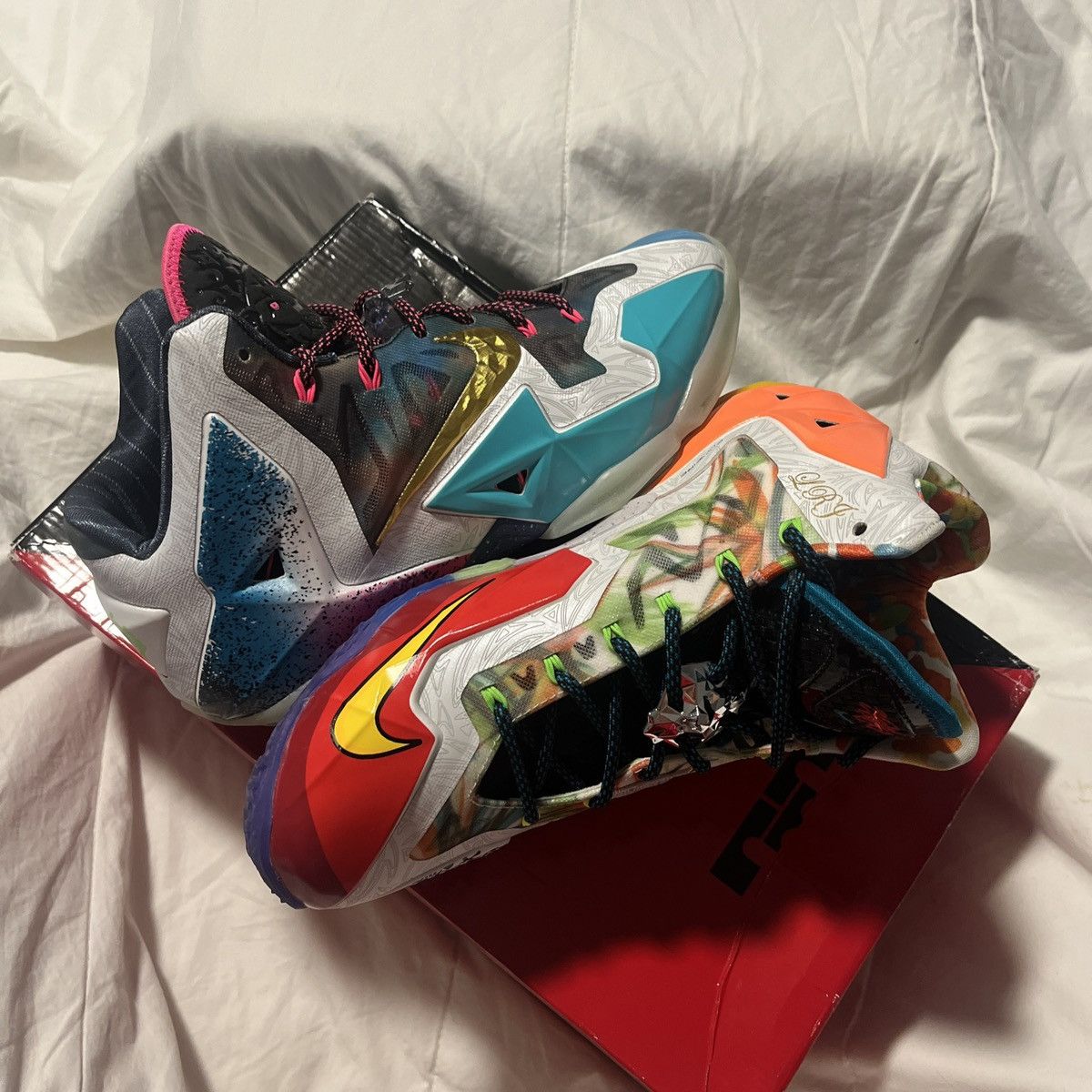 image of Nike Lebron 11 What The Xi Size 10.5 Great Condition Shoes in White, Men's