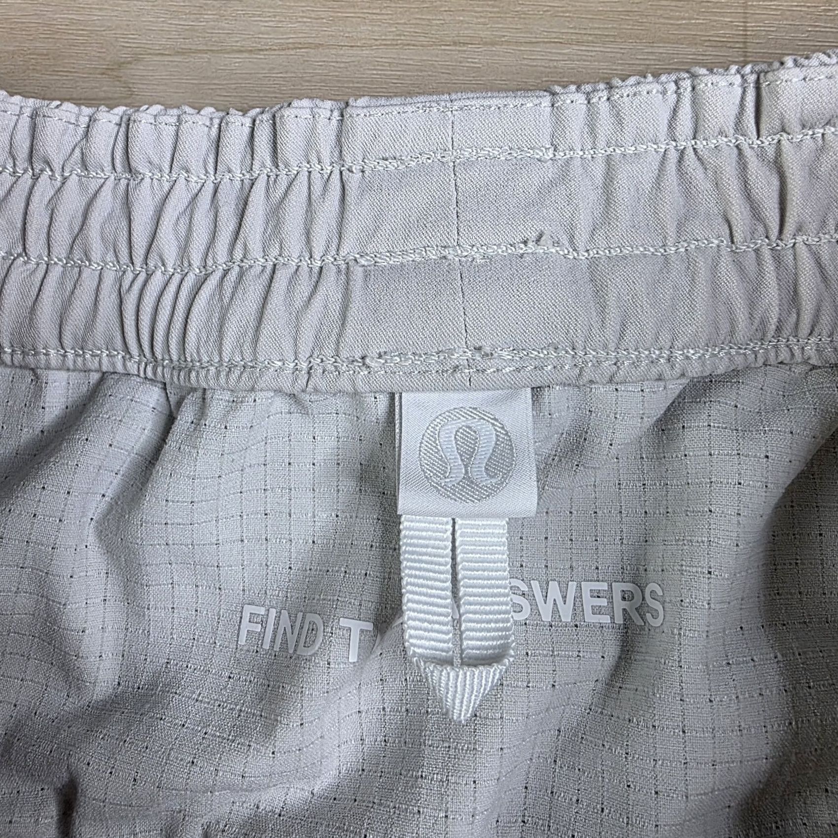 Lululemon Lululemon Lab High-Rise Cuffed Trousers Joggers Pants Women’s Size 10 Ivory 27 in Inseam Jogger Womens Size 32" / US 10 / IT 46 - 6 Thumbnail