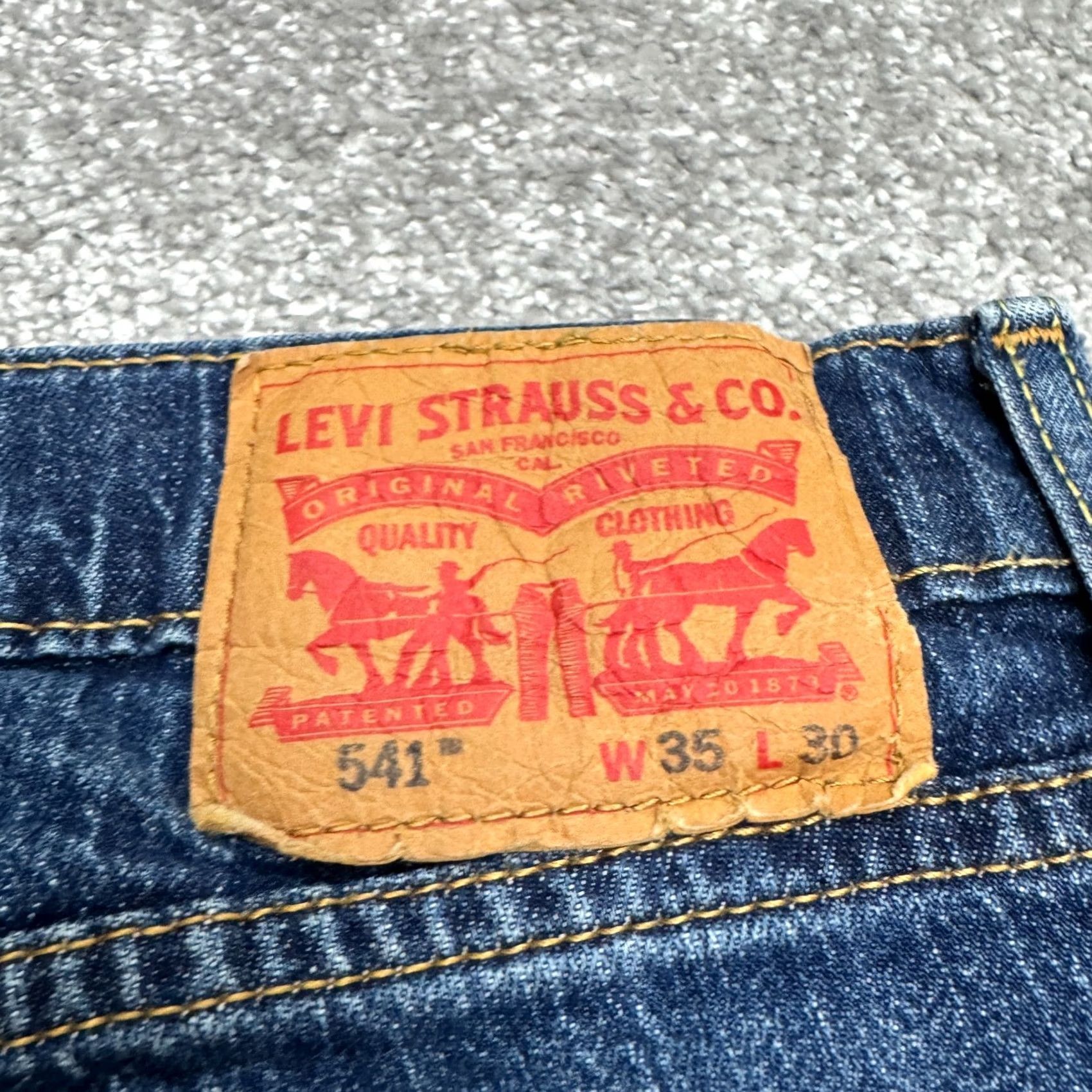 Levi's VINTAGE Levis 541 Athletic Fit Denim Jeans Mens 35x28 Blue Cotton Stretch Jeans Pants Size US 35 - 7 Thumbnail