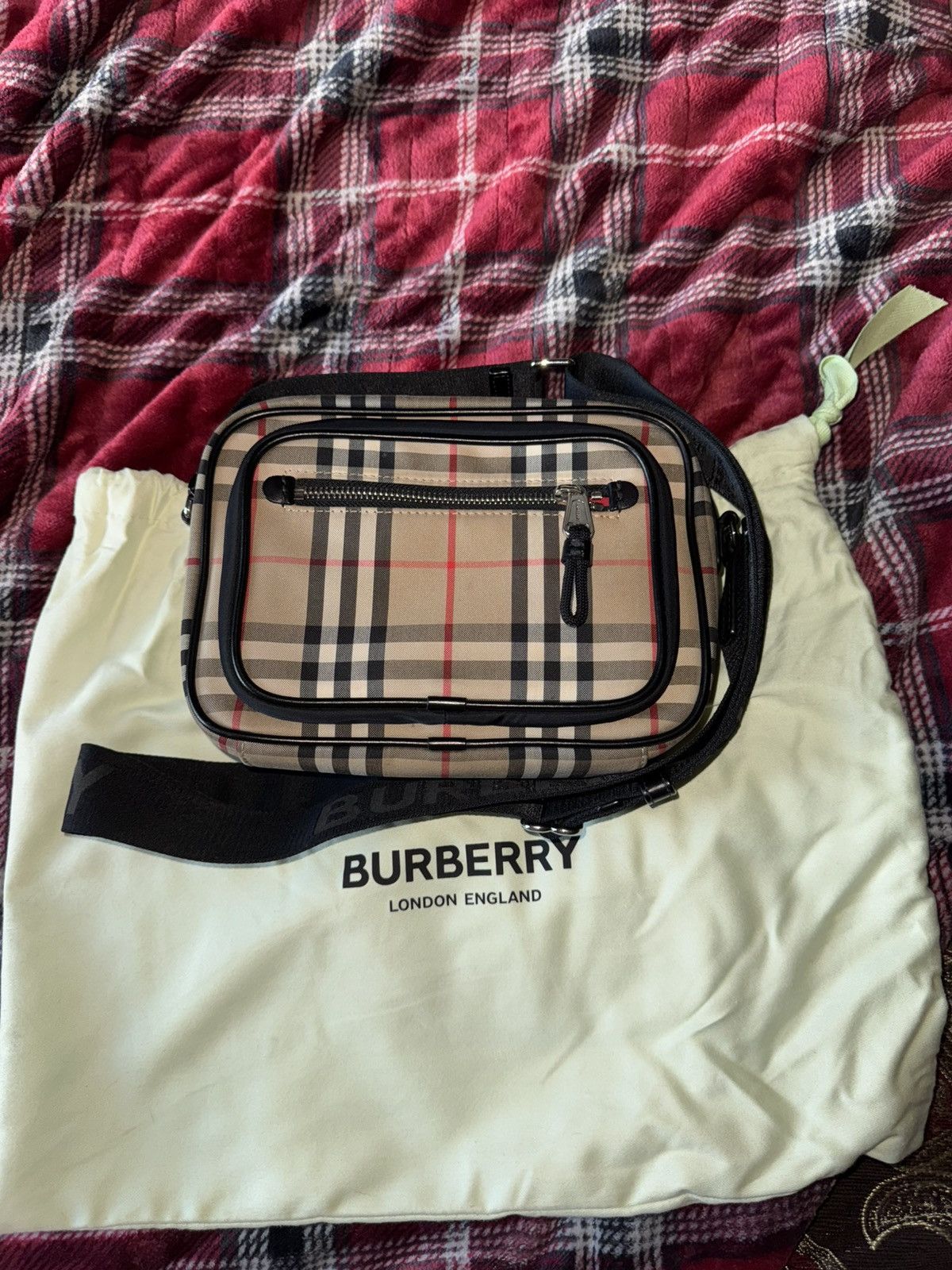Burberry Burberry Shoulder Bag Size ONE SIZE - 1 Thumbnail