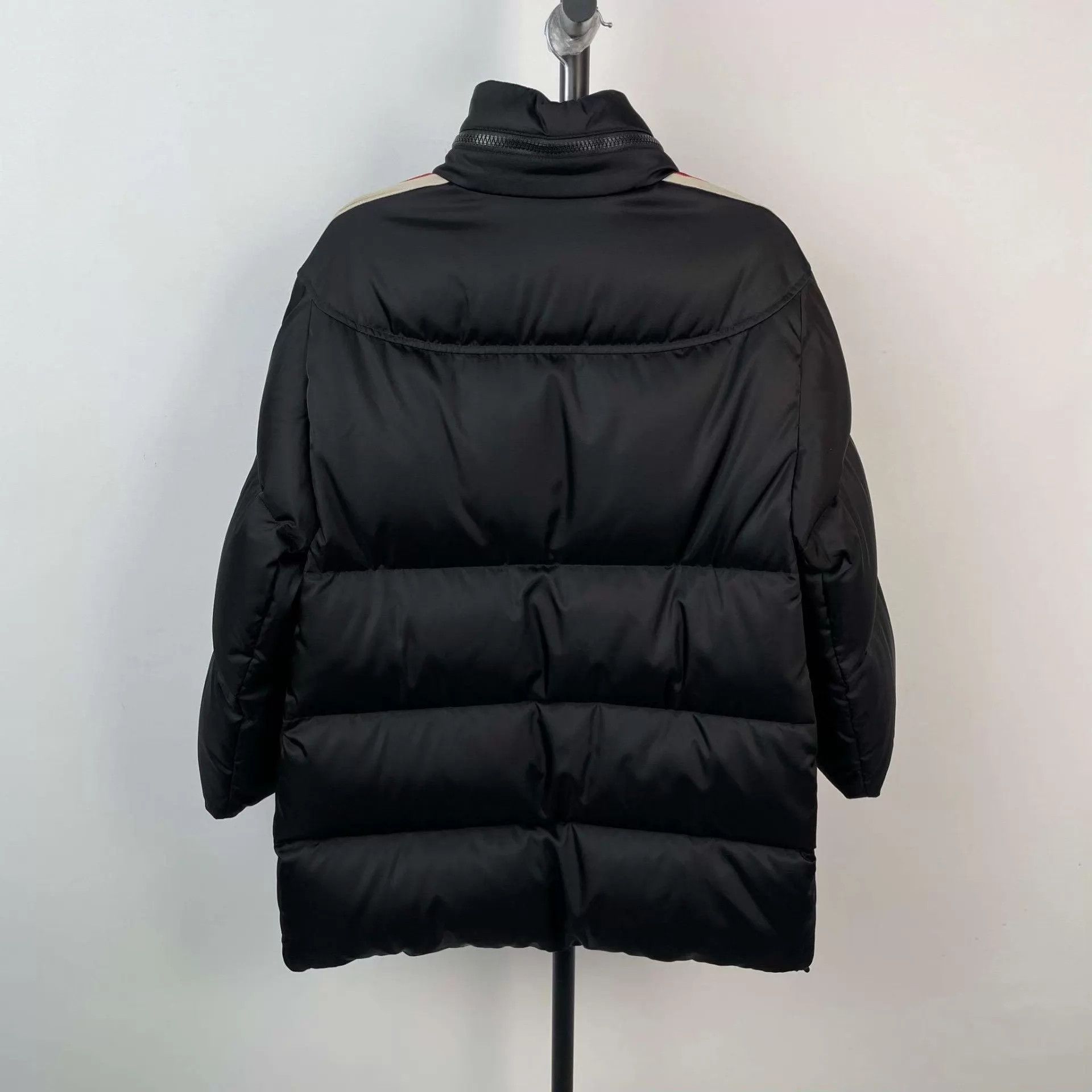 Gucci Gucci Black Down Coat 38 Size XS / US 0-2 / IT 36-38 - 2 Thumbnail