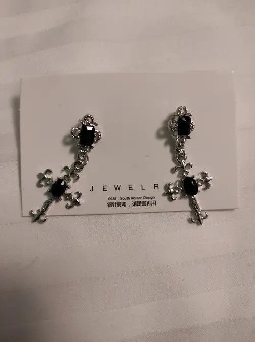 Jewelry Hirayama x Haya Zircon Crystal Cross earrings （1pairs） Size ONE SIZE - 5 Thumbnail
