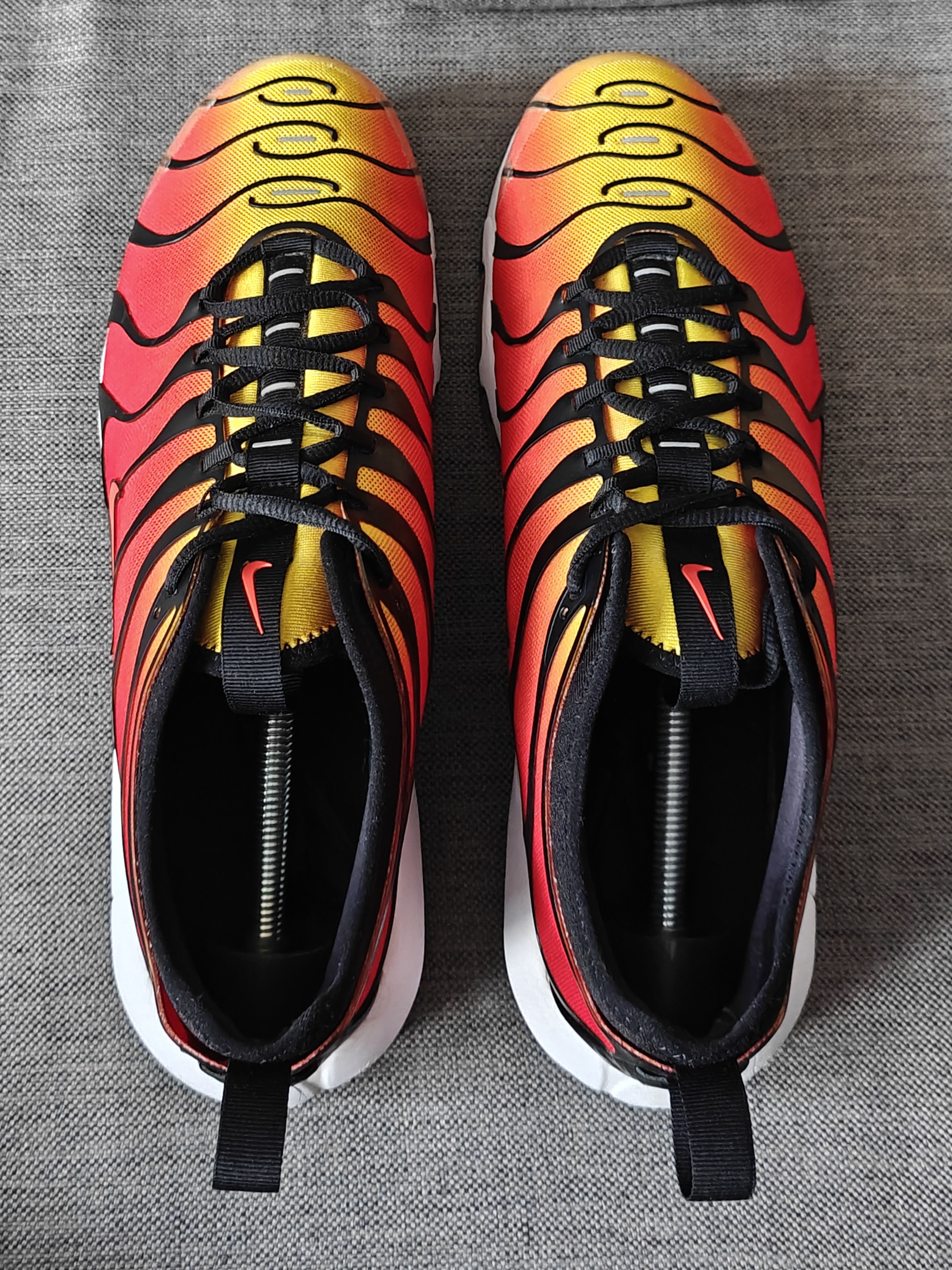 Nike × Vintage 2017 Nike Air Max Plus TN Ultra "Sunset Tiger" Gradient Size US 12 / EU 45 - 4 Thumbnail