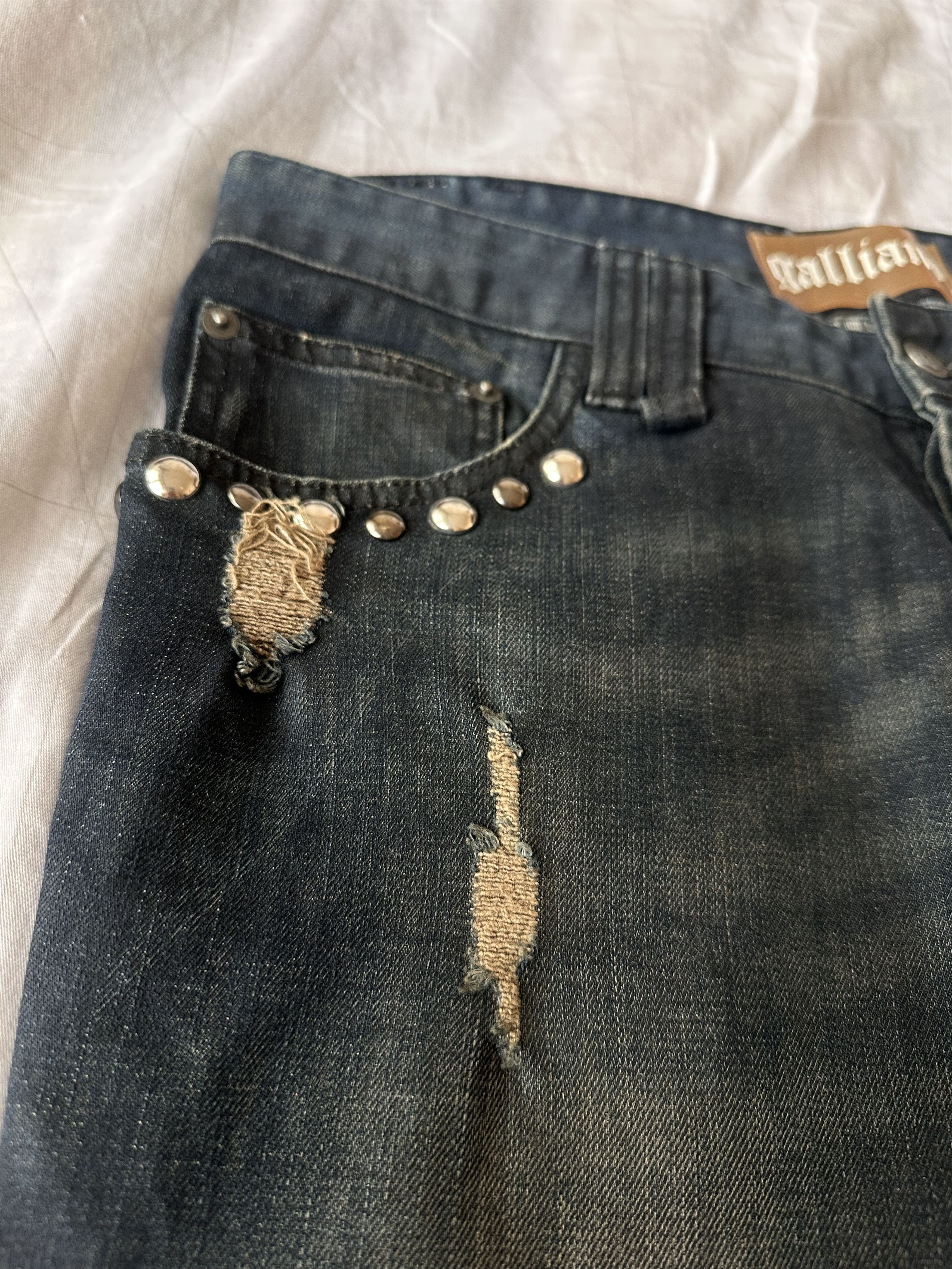 John Galliano Galliano Dark Navy Studded Logo Denim Y2K Size US 30 / EU 46 - 7 Thumbnail