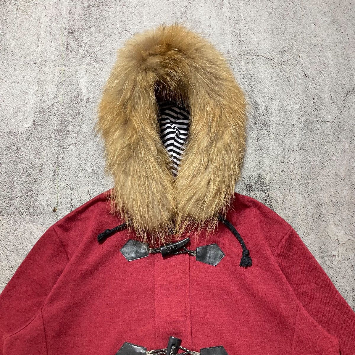 Japanese Brand 2000s Sematic Design Duffle Ziphoodie Fur Red Maroon Lgb Size US M / EU 48-50 / 2 - 3 Thumbnail