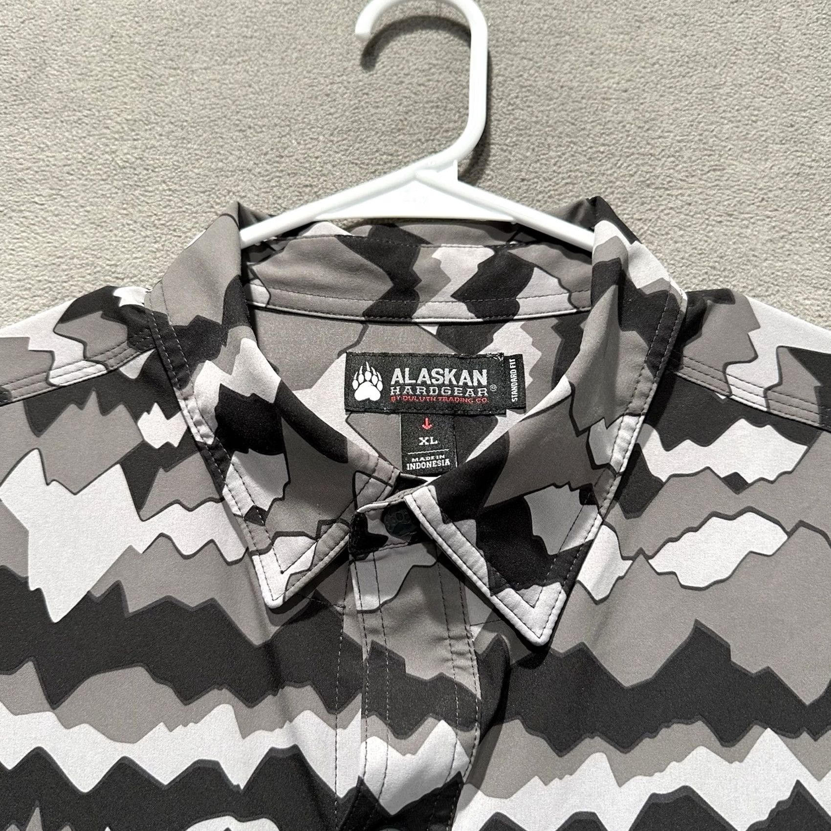 Vintage Alaskan Hardgear Shirt Mens XL Gray Geometric Print Snap Up Chilkat River - Premium Condition Size US XL / EU 56 / 4 - 3 Thumbnail