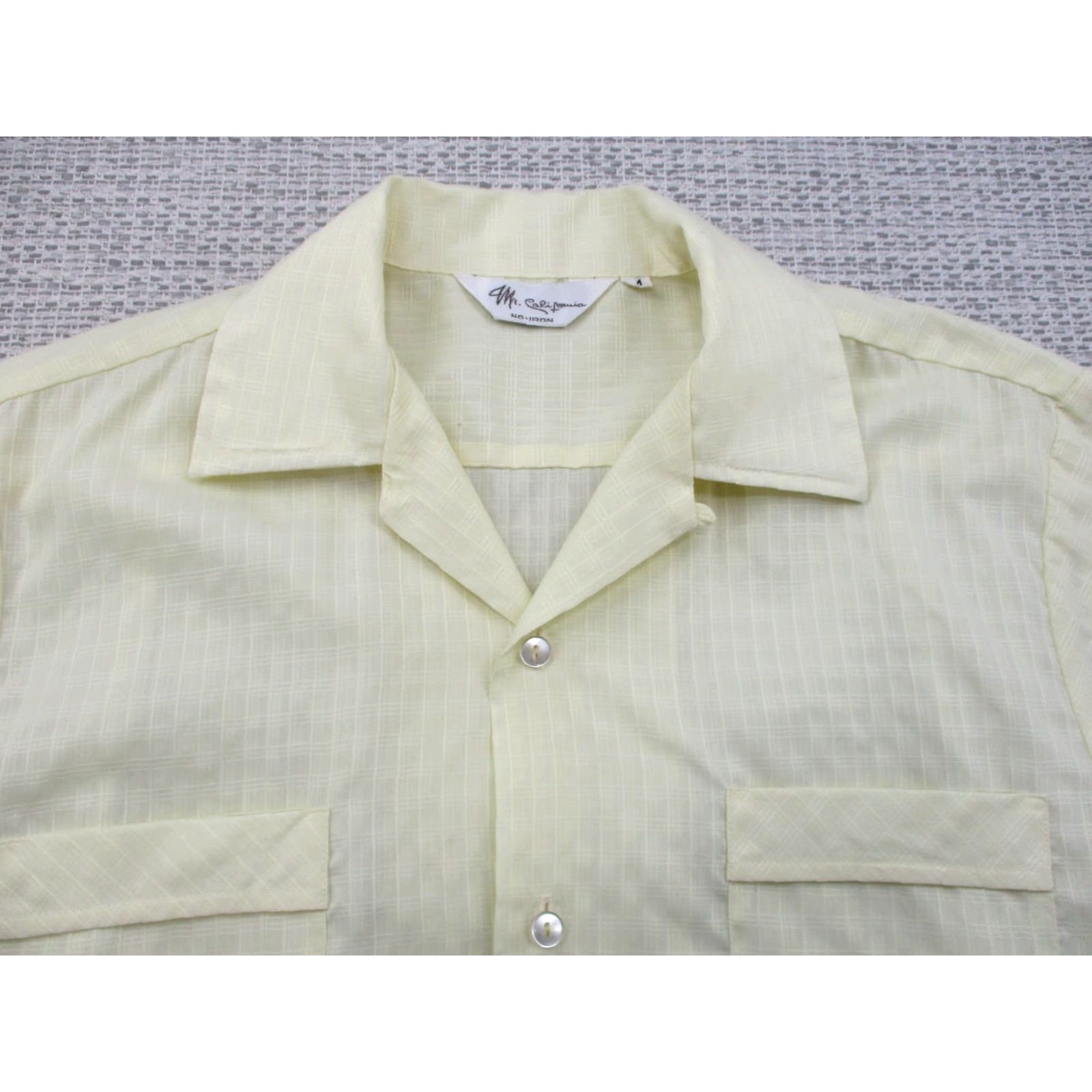 Vintage VINTAGE Joel California Shirt Mens Medium Disco Yellow Pockets 60s 70s Button-Front Short Sleeve Size US M / EU 48-50 / 2 - 4 Thumbnail