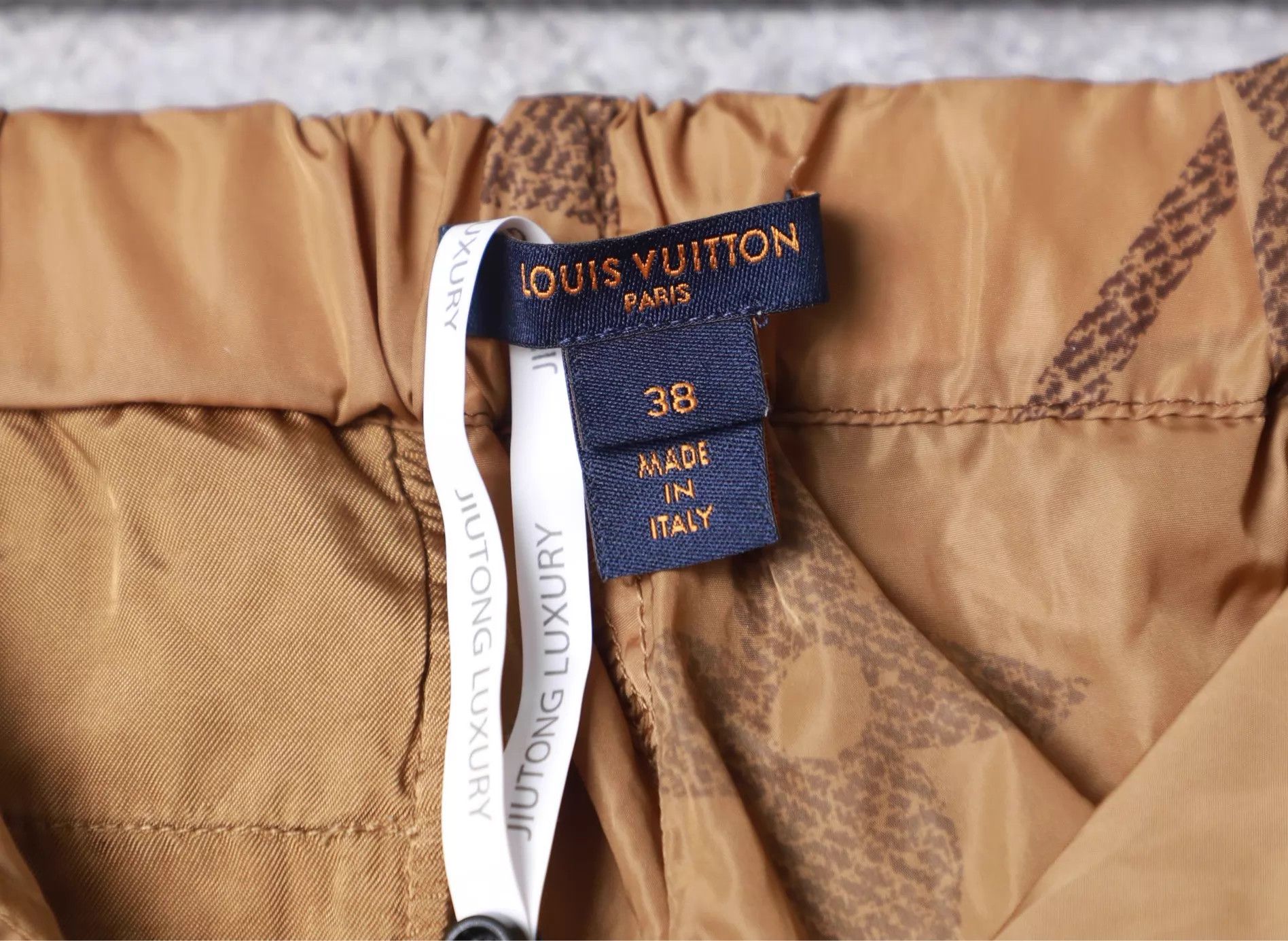 Louis Vuitton Louis Vuitton men's pants Size US 38 / EU 54 - 4 Thumbnail