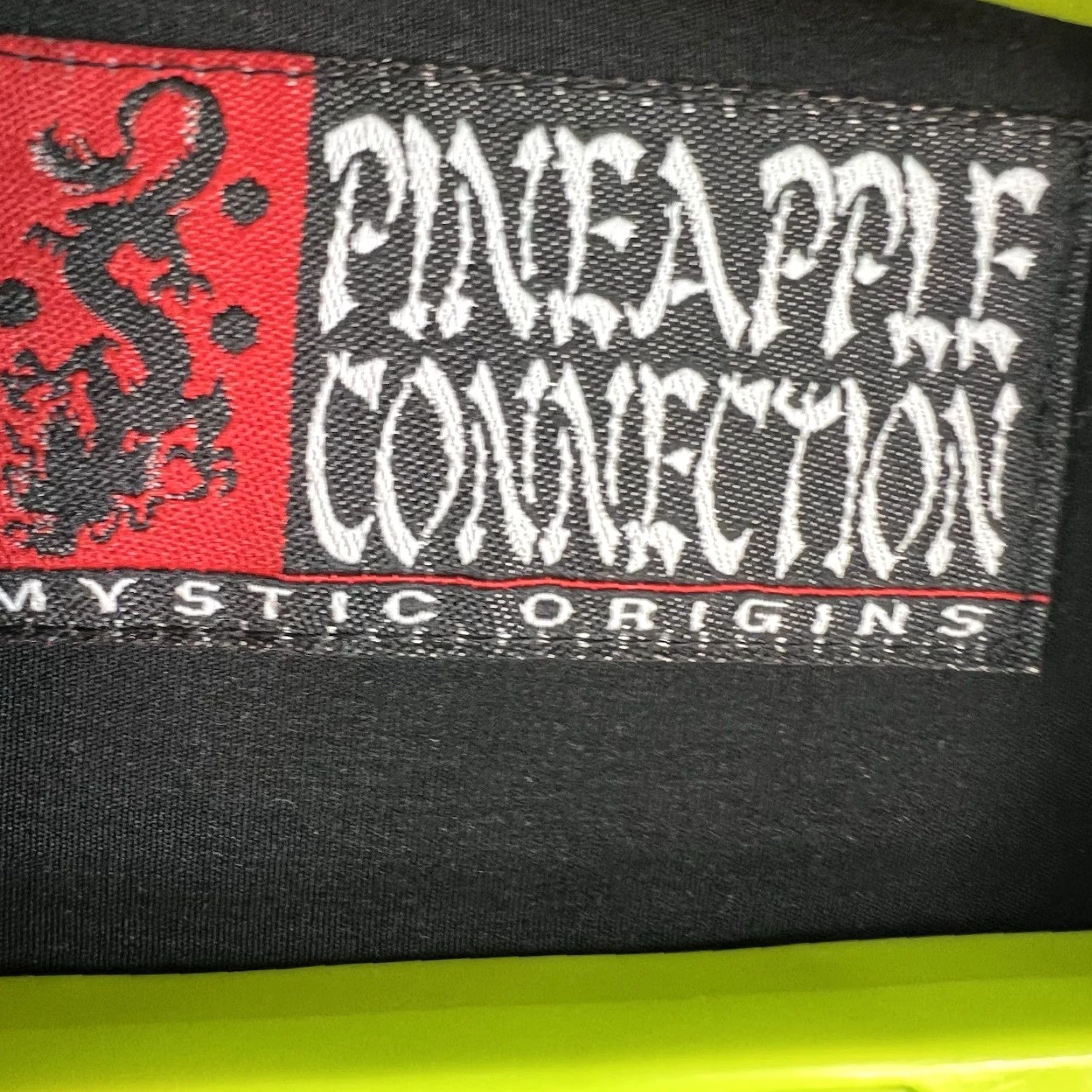 Vintage Pineapple Connection AOP Dragons Skulls Button-Up Shirt Mens M Black Shirt Button-Up Short Sleeve Graphic Print Vintage No Size US M / EU 48-50 / 2 - 4 Thumbnail