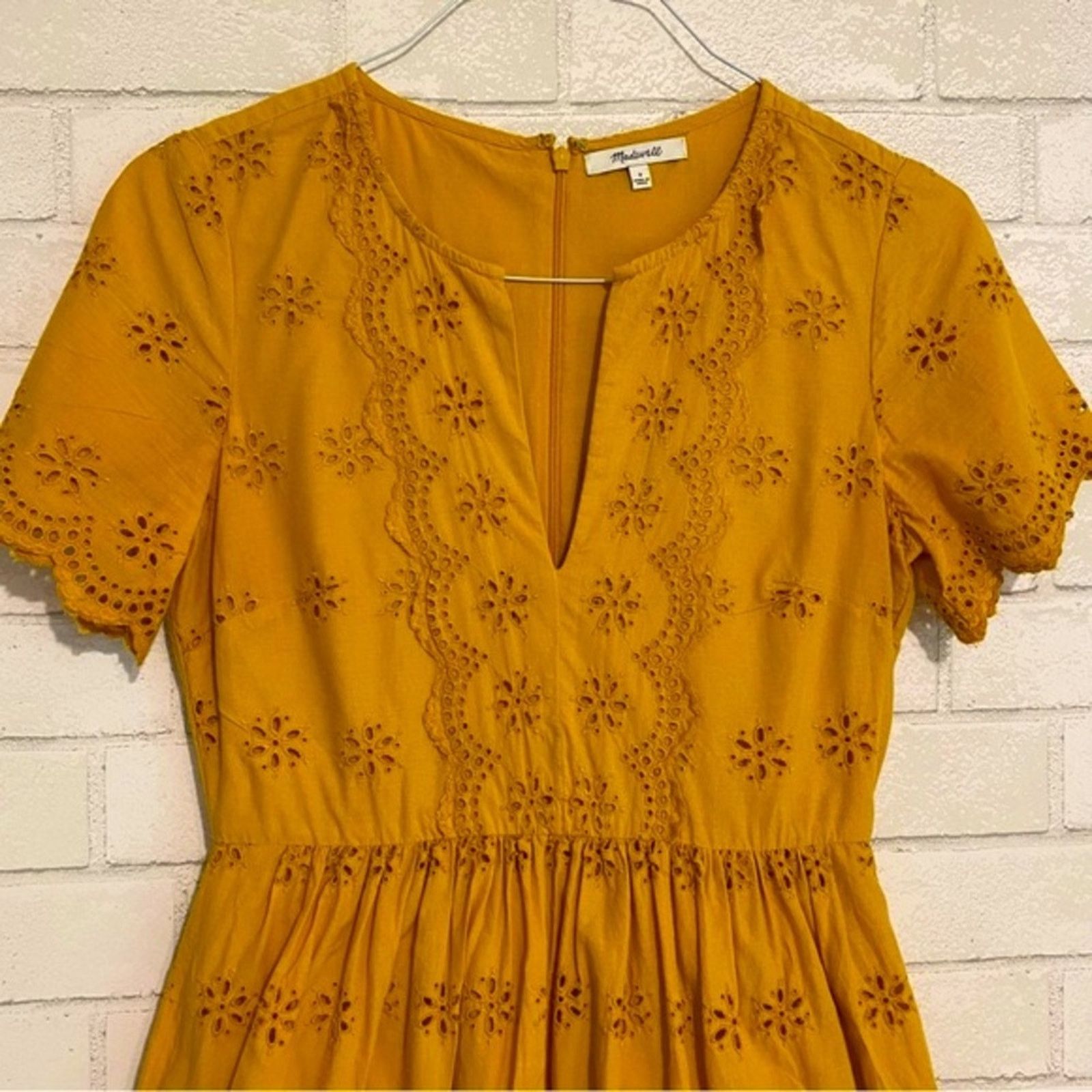 Madewell Madewell $150 2023 Scalloped Eyelet Midi Dress sz 0 Sold Out Size XS / US 0-2 / IT 36-38 - 11 Thumbnail