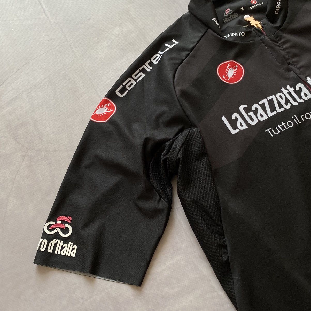 GOREWEAR Castelli Giro D’Italia SITIP Amore Infinito Cycling Jersey Size US XL / EU 56 / 4 - 4 Thumbnail