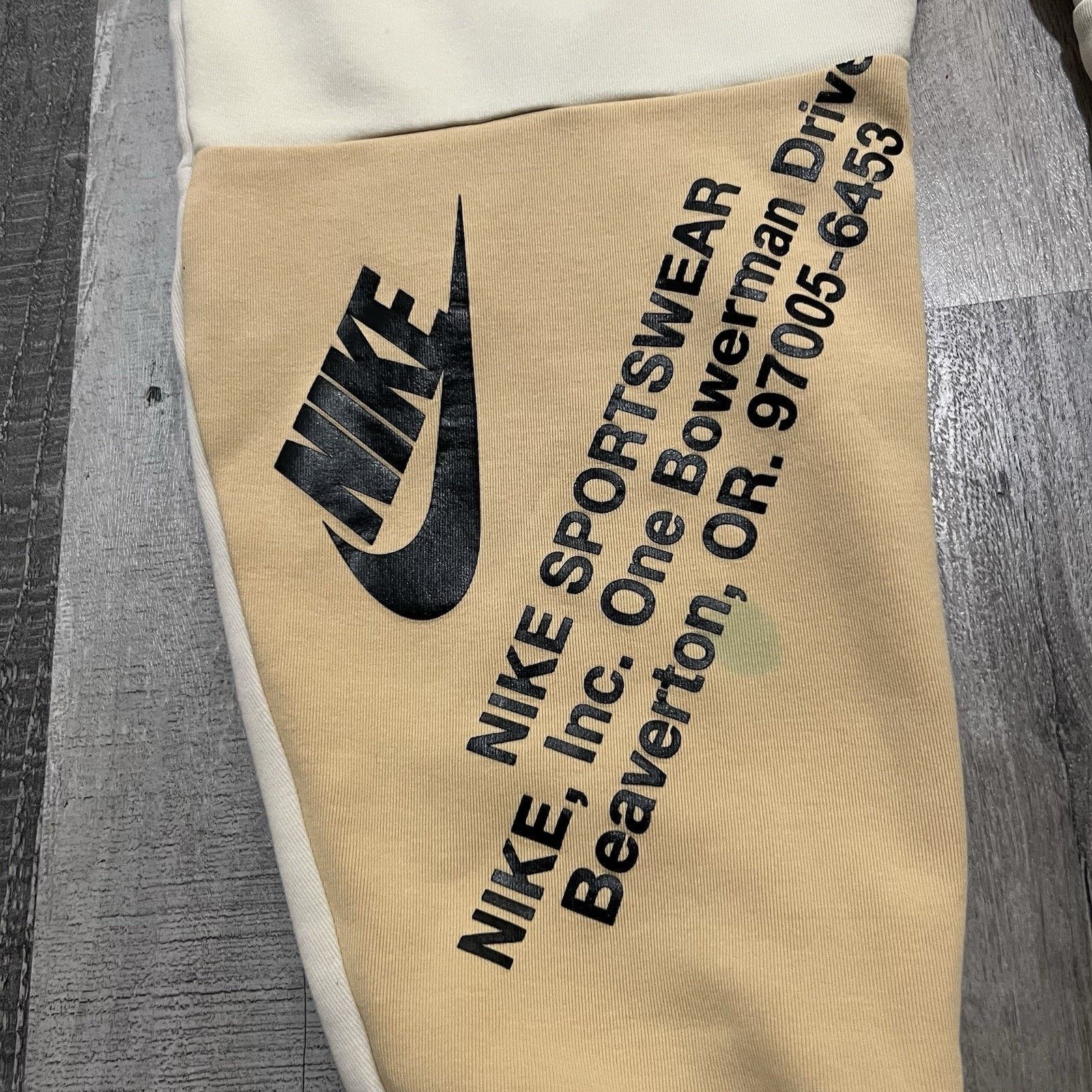 Nike Nike Tech Fleece Jogger Pants Short Coconut Sesame Color Size US 36 / EU 52 - 4 Thumbnail