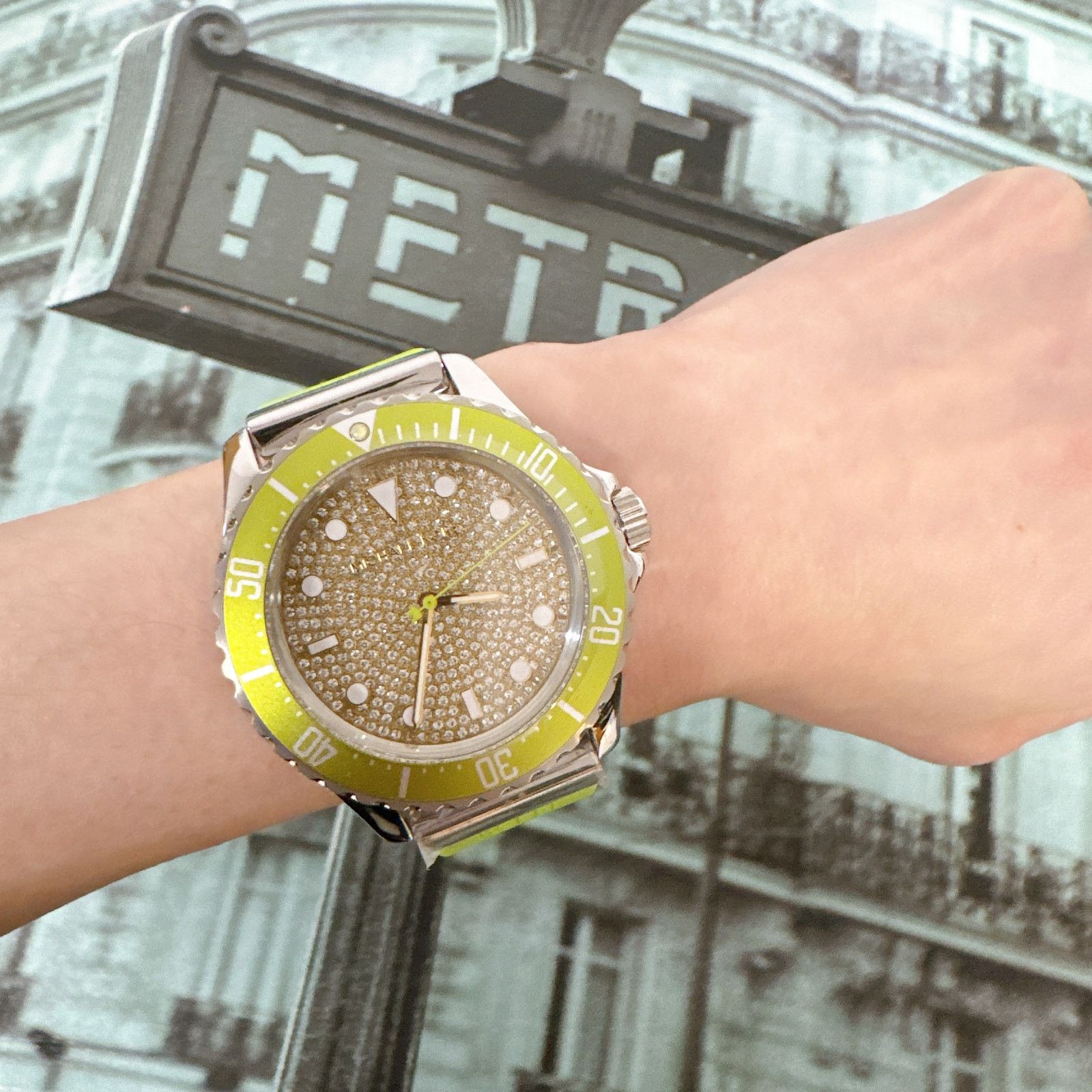 Michael Kors Michael Kors MK7360 Oversized Slim Everest Pavé Silicone Size ONE SIZE - 7 Thumbnail