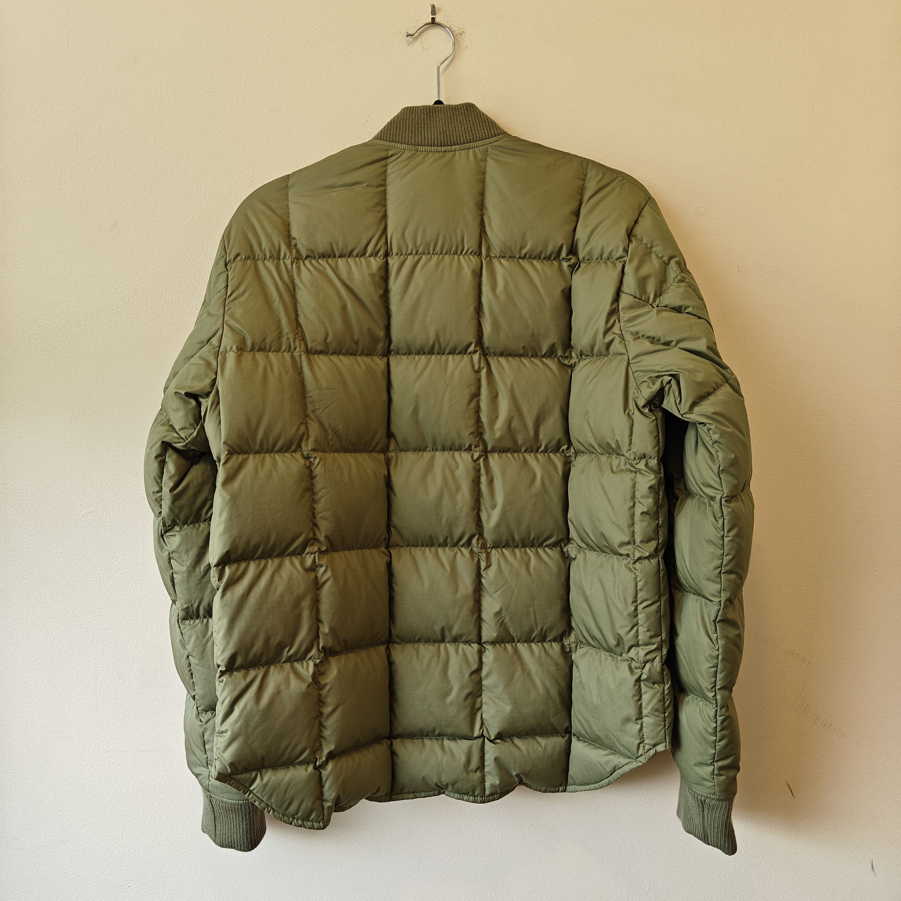 Eddie Bauer × JJJJound olive down jacket expedition Size US S / EU 44-46 / 1 - 11 Thumbnail