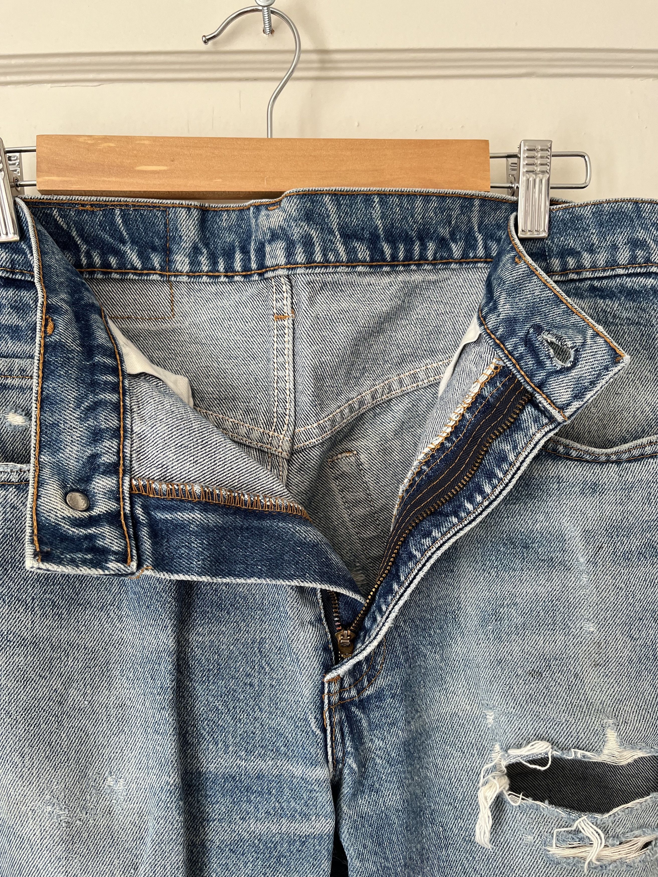 Levi's Vintage Authentically Worn-in Levis 505 Jeans Size US 33 - 8 Thumbnail