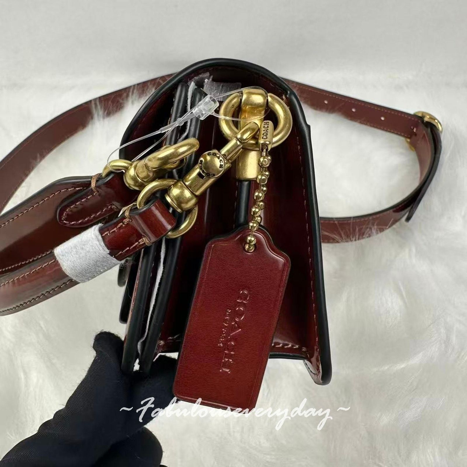 Coach COACH Tabby Bag 20 Crossbody Leather/Brass/Dark Neutral Size ONE SIZE - 4 Thumbnail