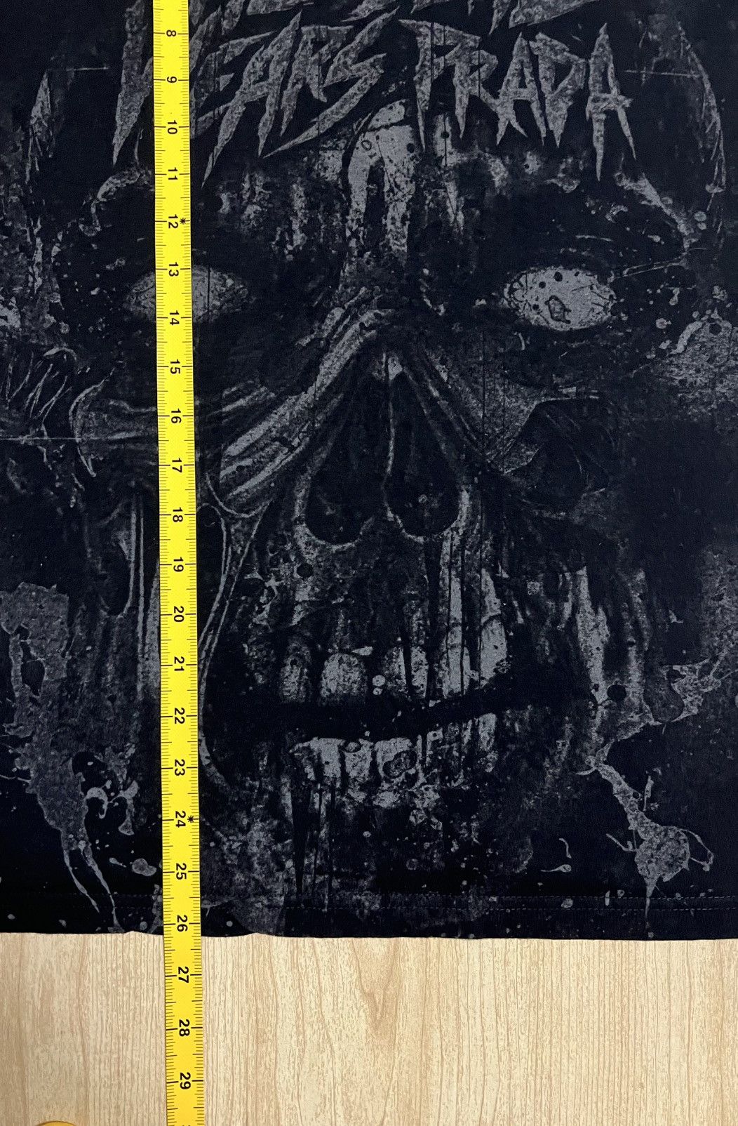 Band Tees The Devil Wears Prada Skull Tee Faded Distressed M Size US M / EU 48-50 / 2 - 7 Thumbnail