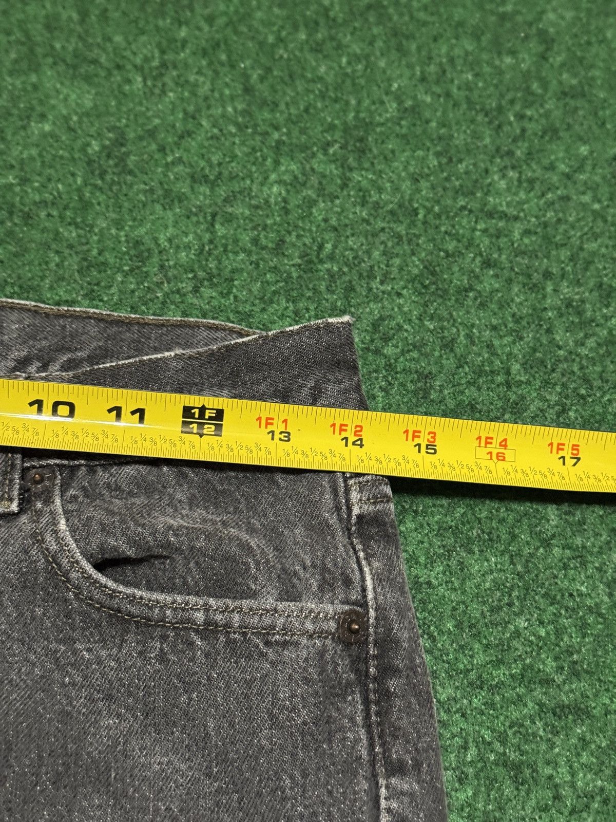 Levi's Vintage Clothing Vintage Levi’s 501 Button Fly Dark 90s 28x30 Black Jeans Size US 28 / EU 44 - 8 Thumbnail