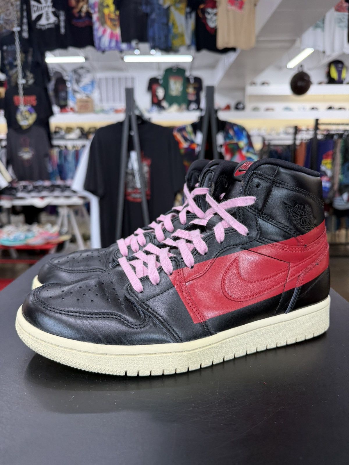 Jordan Brand Jordan 1 Couture Size 8.5 (2019) Size US 8.5 / EU 41-42 - 1 Thumbnail