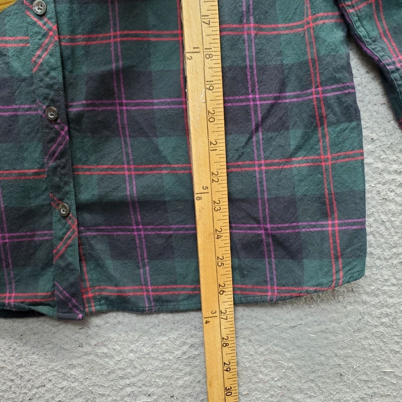 Eddie Bauer Eddie Bauer Button-Up Shirt Womens XL Multi Plaid Classic Fit Collared Outdoor Shirt Women XL Plaid Button-Up Size XL / US 12-14 / IT 48-50 - 4 Thumbnail