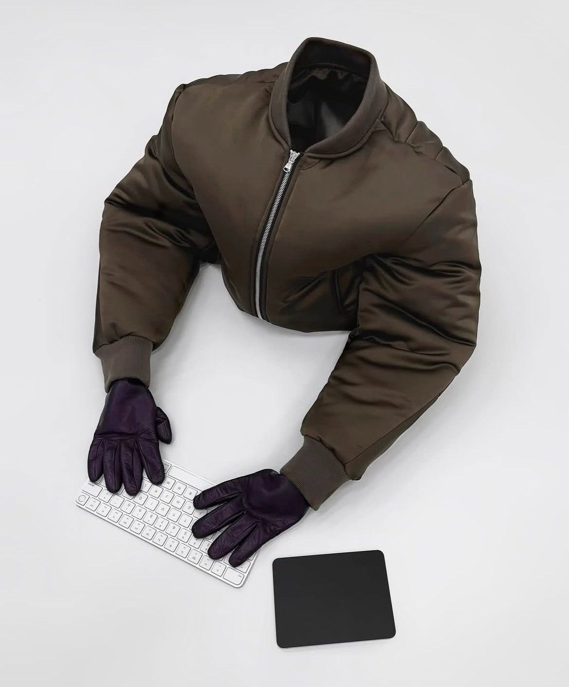 VUJADE MAX SATIN PILLOW BOMBER JACKET　M Vuja De VUJADE MAX SATIN PILLOW BOMBER JACKET | Grailed