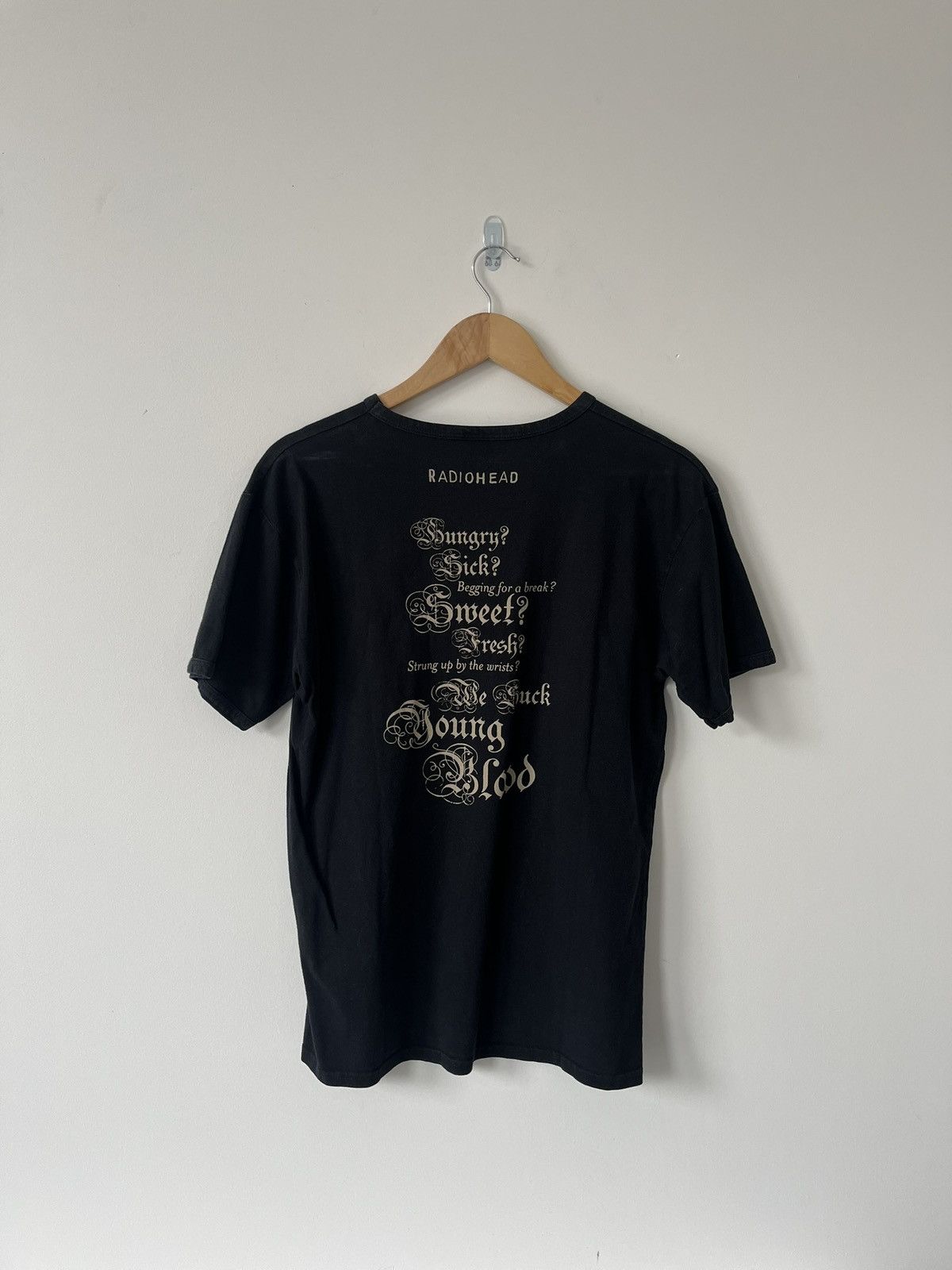 Vintage Radiohead “young blood” t shirt Size US S / EU 44-46 / 1 - 2 Thumbnail