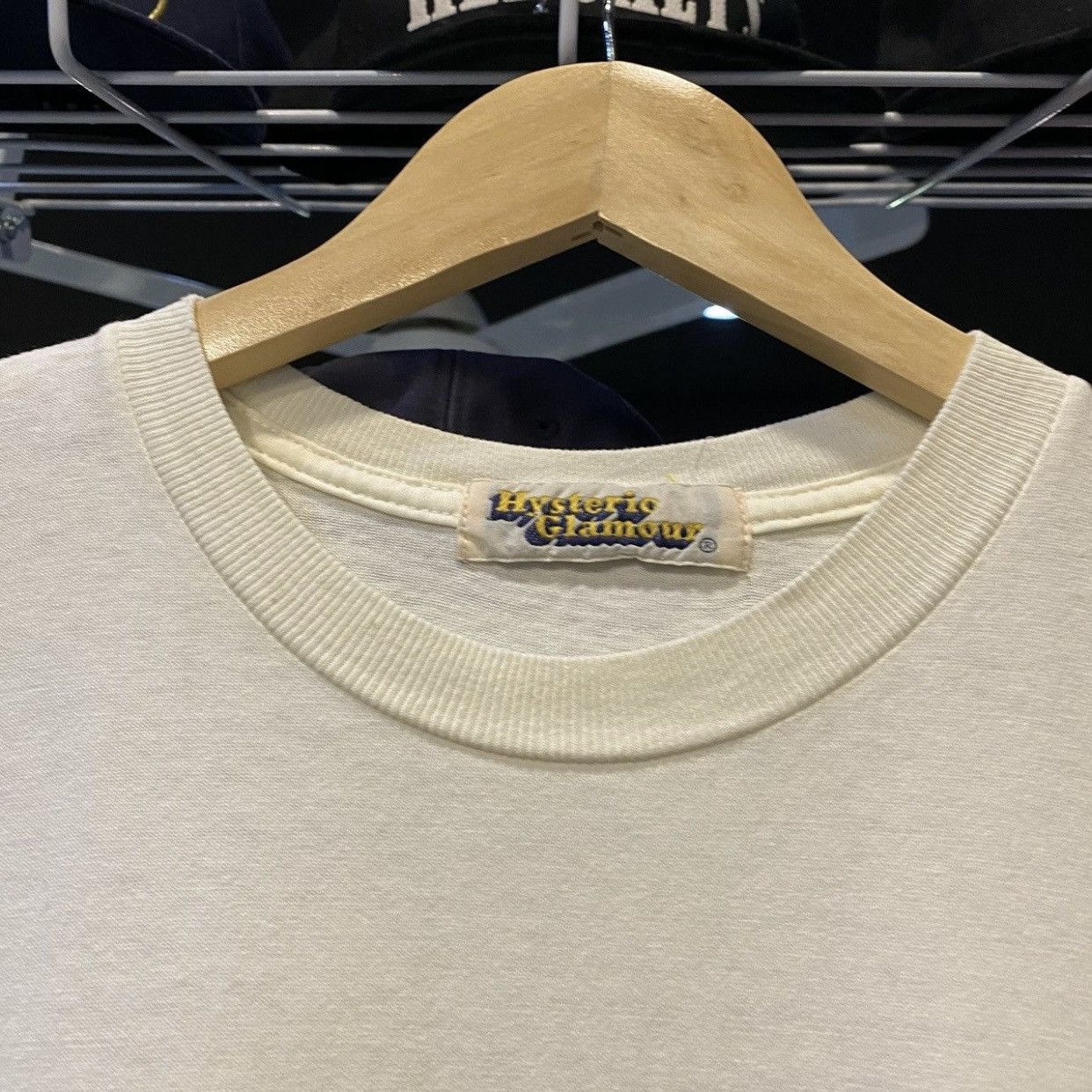 Hysteric Glamour × Vintage VINTAGE‼️Hysteric Glamour Bear Tee Size US S / EU 44-46 / 1 - 10 Thumbnail