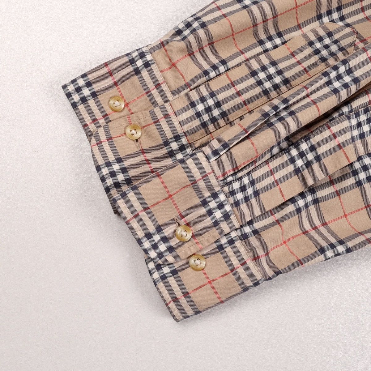 Burberry Vintage BURBERRY Nova Check Long Sleeve Shirt Made In USA Size US L / EU 52-54 / 3 - 18 Thumbnail