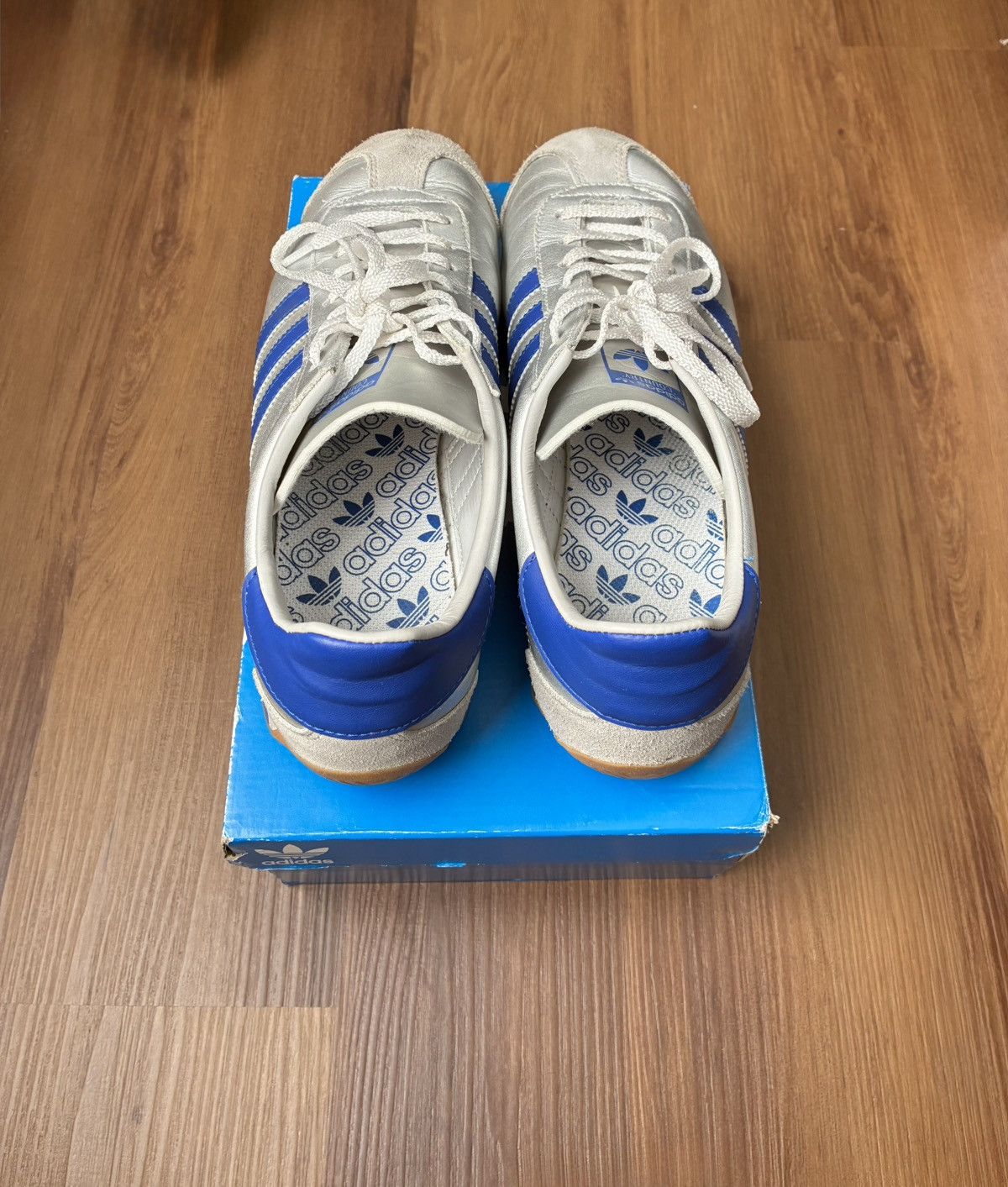 Adidas Adidas Country Silver and Blue Size US 10.5 / EU 43-44 - 5 Thumbnail