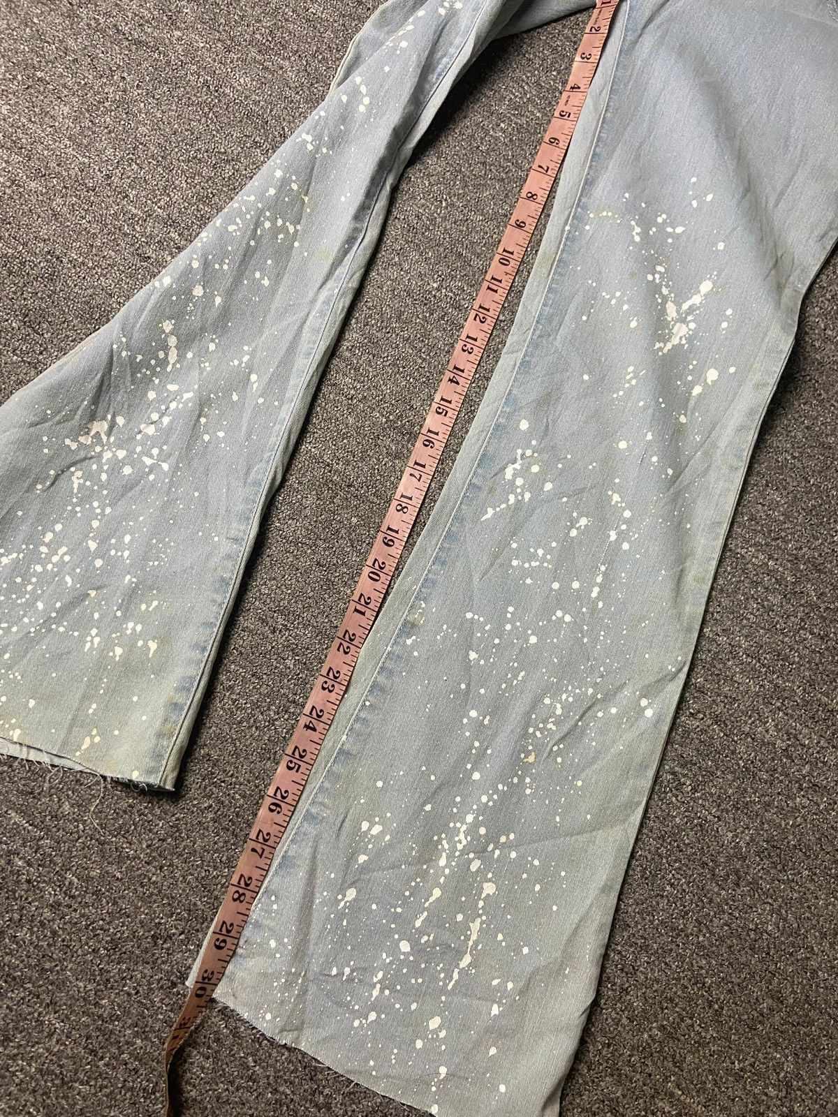 Japanese Brand KALOC x Yonbino Flare Jeans with Paint Splatter (165) Size 28" / US 6 / IT 42 - 7 Thumbnail