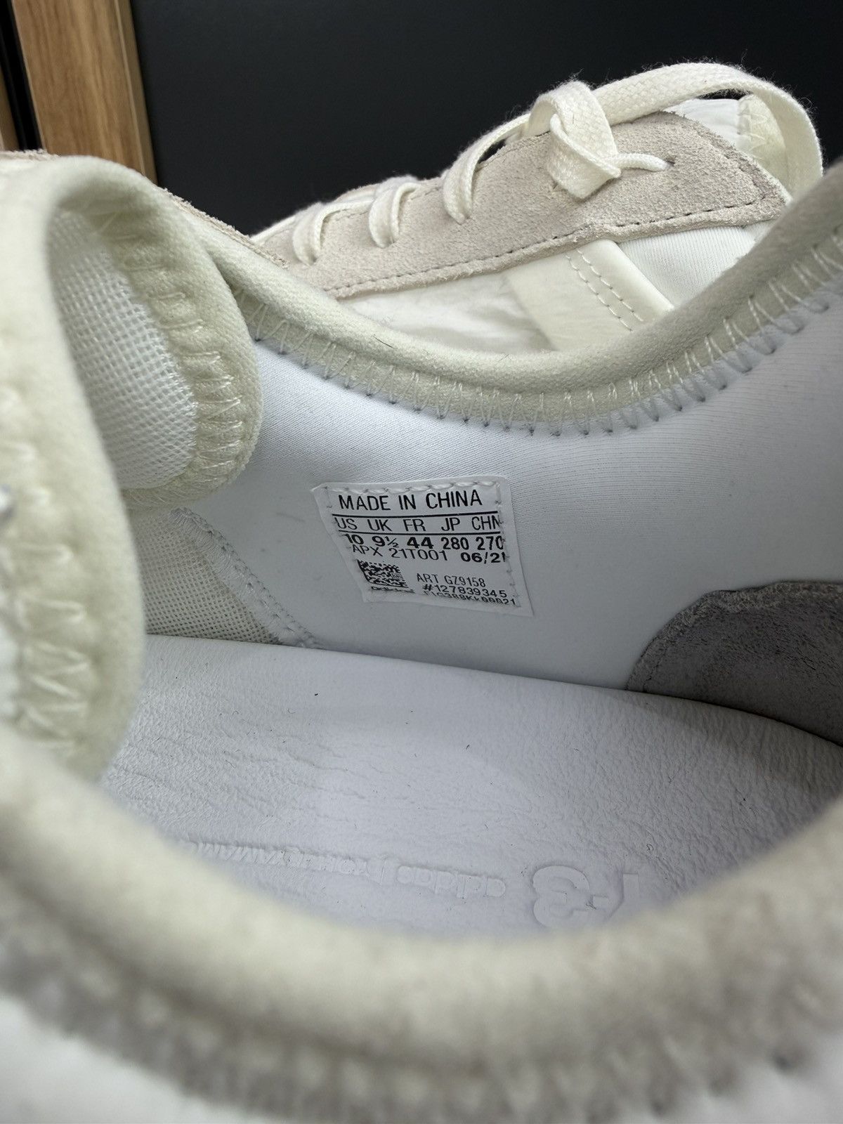 Y-3 Adidas Y-3 Yohji Yamamoto Ajatu Run Off White Sneakers Size US 10 / EU 43 - 12 Thumbnail