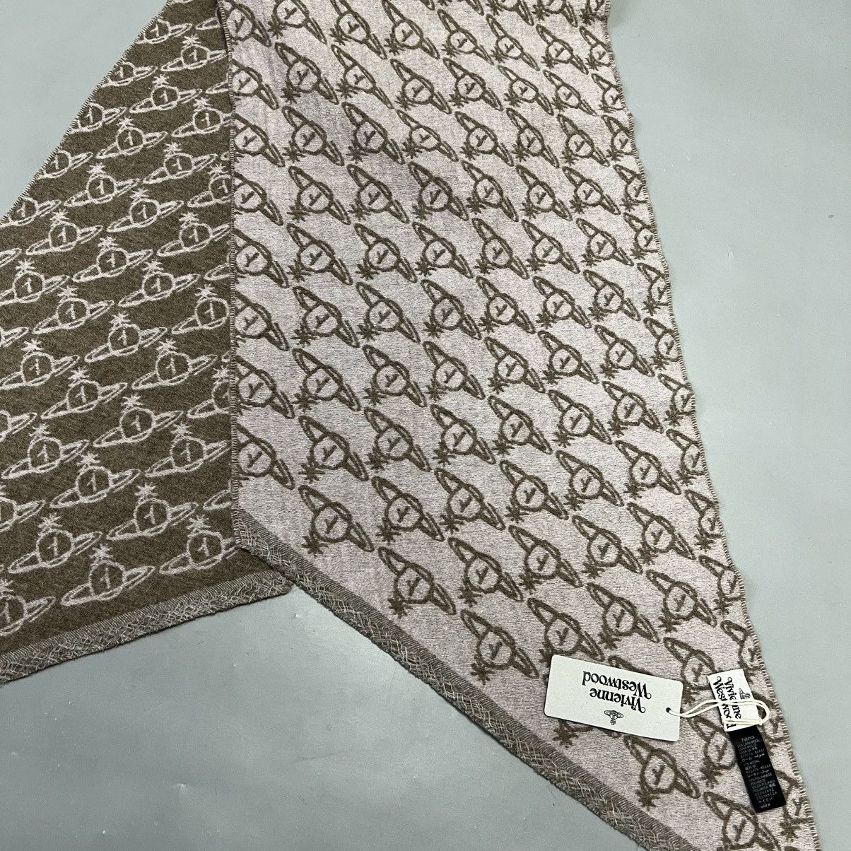 Vivienne Westwood Vivienne Westwood Two Point Reversible Scarf NEW with tags Size ONE SIZE - 7 Thumbnail