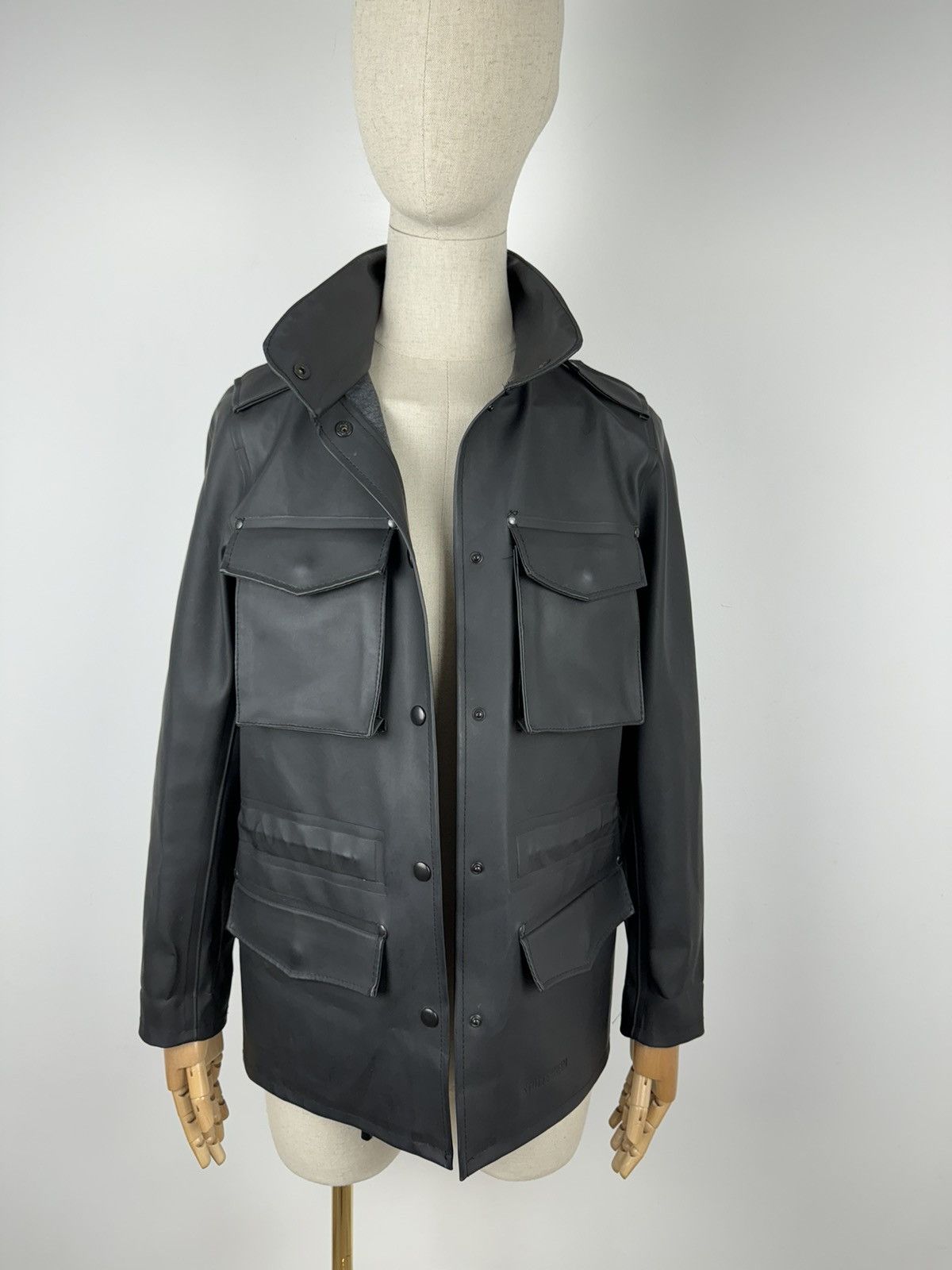 Stutterheim Women’s STUTTERHEIM Raincoat Jacket size S Size S / US 4 / IT 40 - 7 Thumbnail