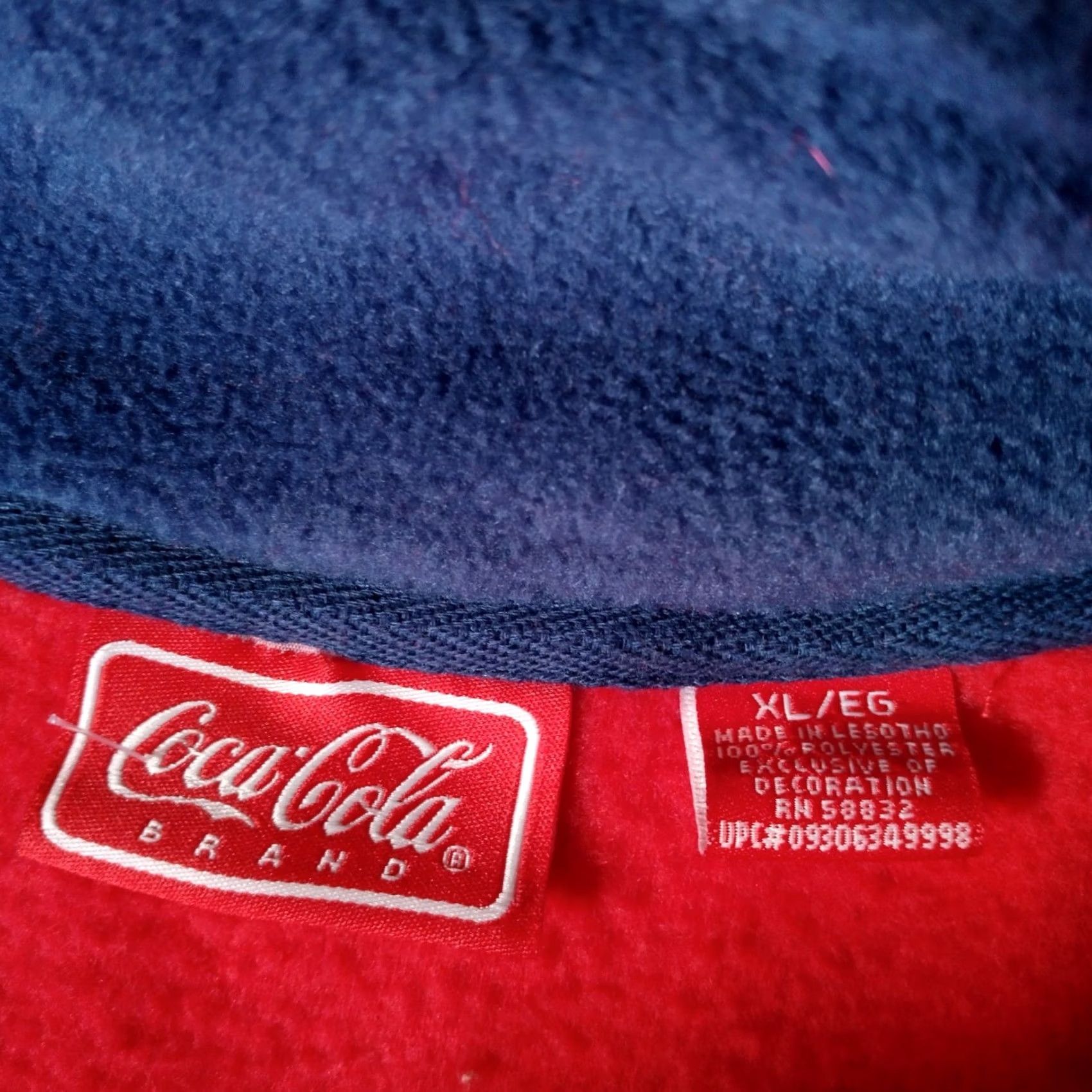 Vintage VINTAGE Coca-Cola Fleece Jacket XL Red Embroidered Stand-Up Collar Jacket Men 1990s Soda Pop Size US XL / EU 56 / 4 - 6 Thumbnail