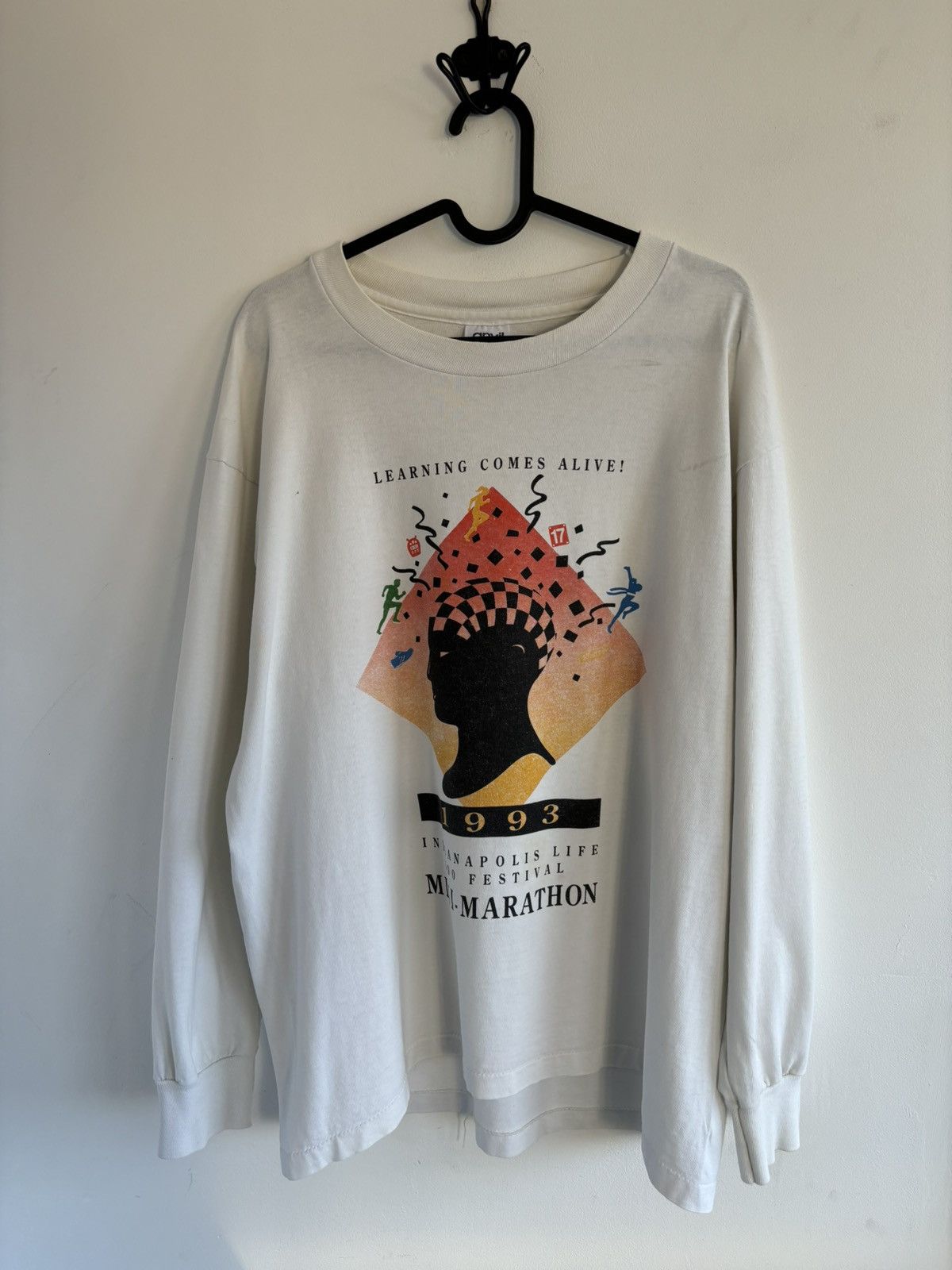 Anvil × Vintage Vintage 90s Indianapolis Marathon Art Longsleeve Size US L / EU 52-54 / 3 - 1 Thumbnail