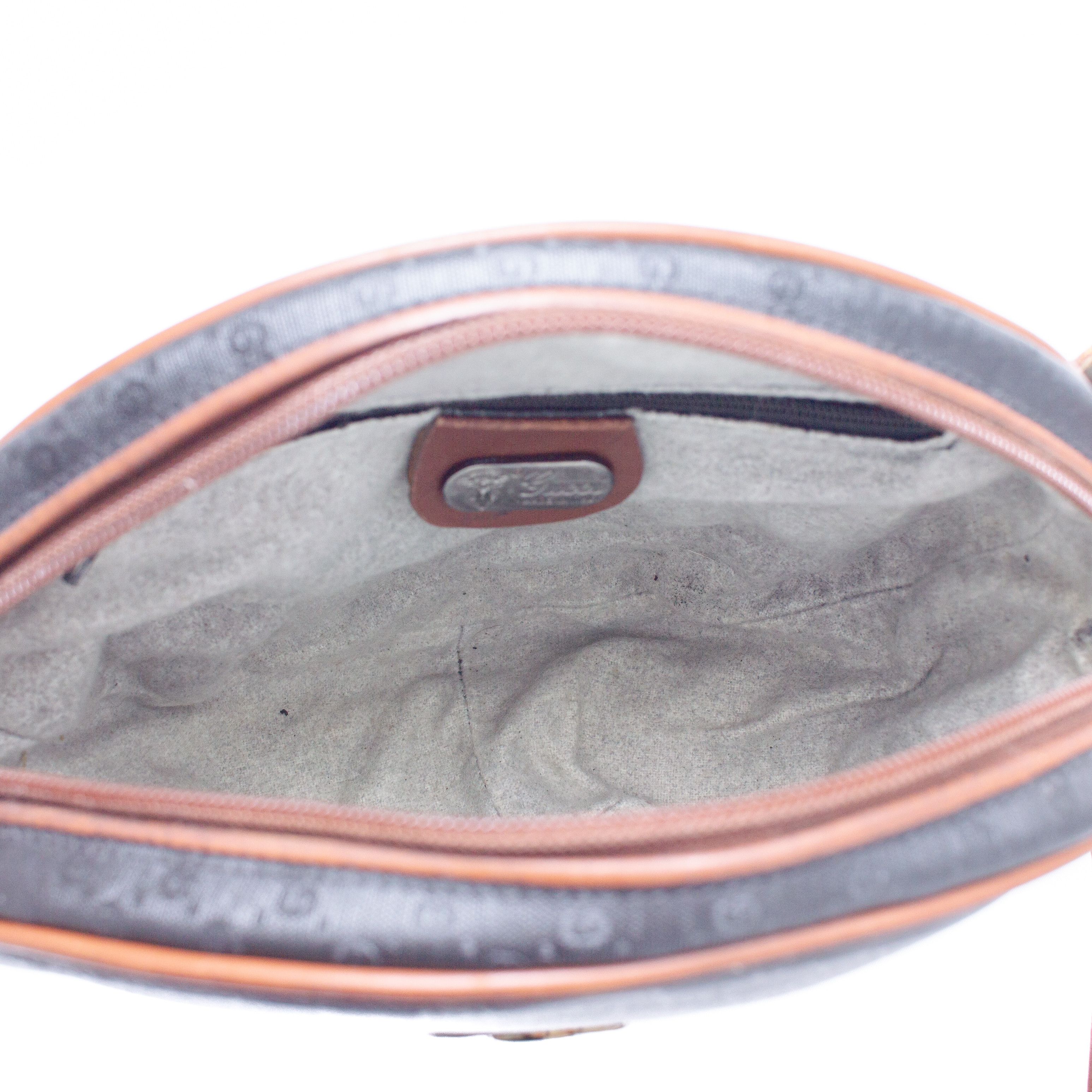 Gucci × Vintage GUCCI Vintage Shoulder/Crosbody Round Bag Black Monogram Size ONE SIZE - 8 Thumbnail