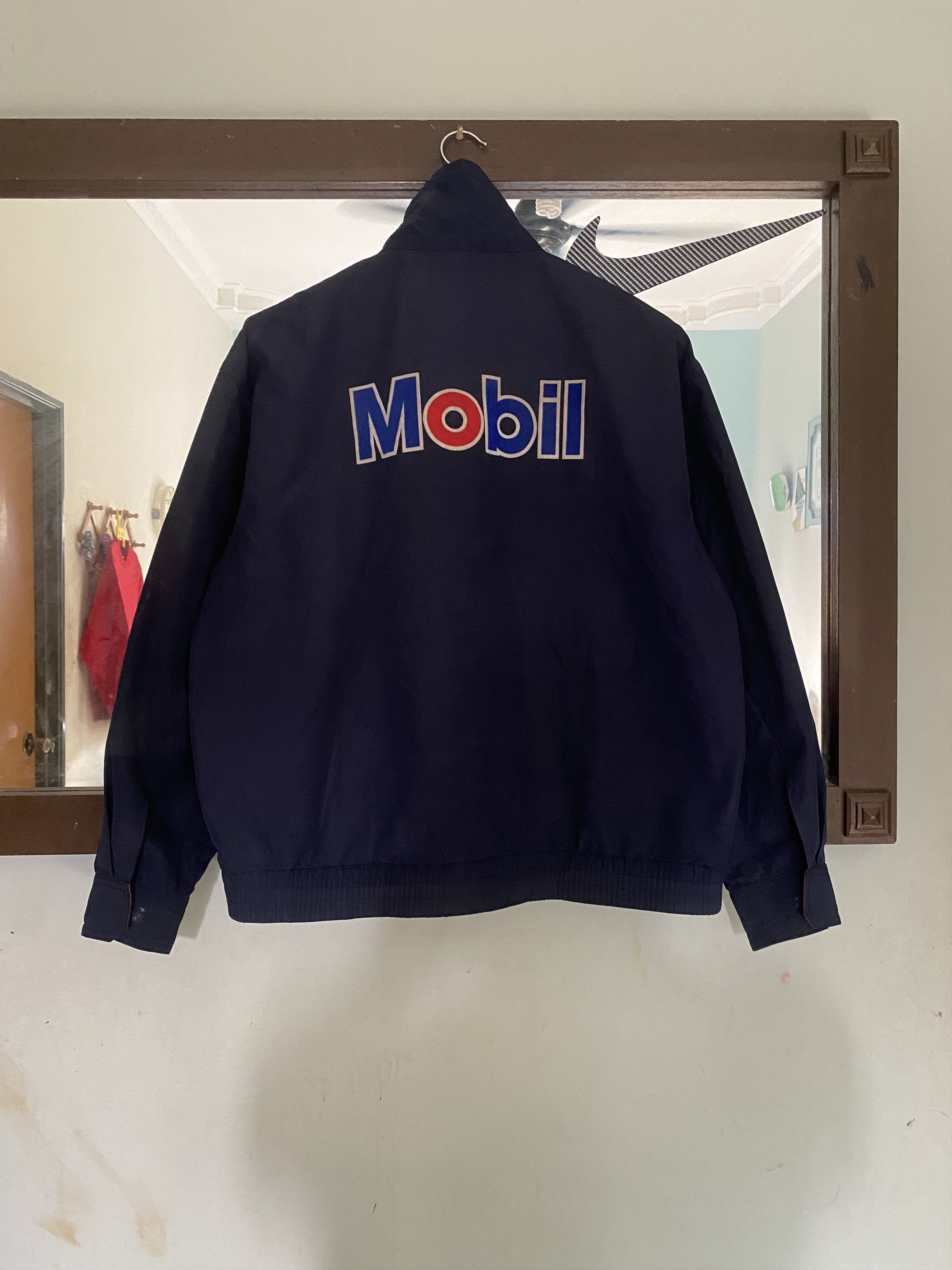 Japanese Brand Vintage Mobil Workers Jacket Size US L / EU 52-54 / 3 - 1 Thumbnail