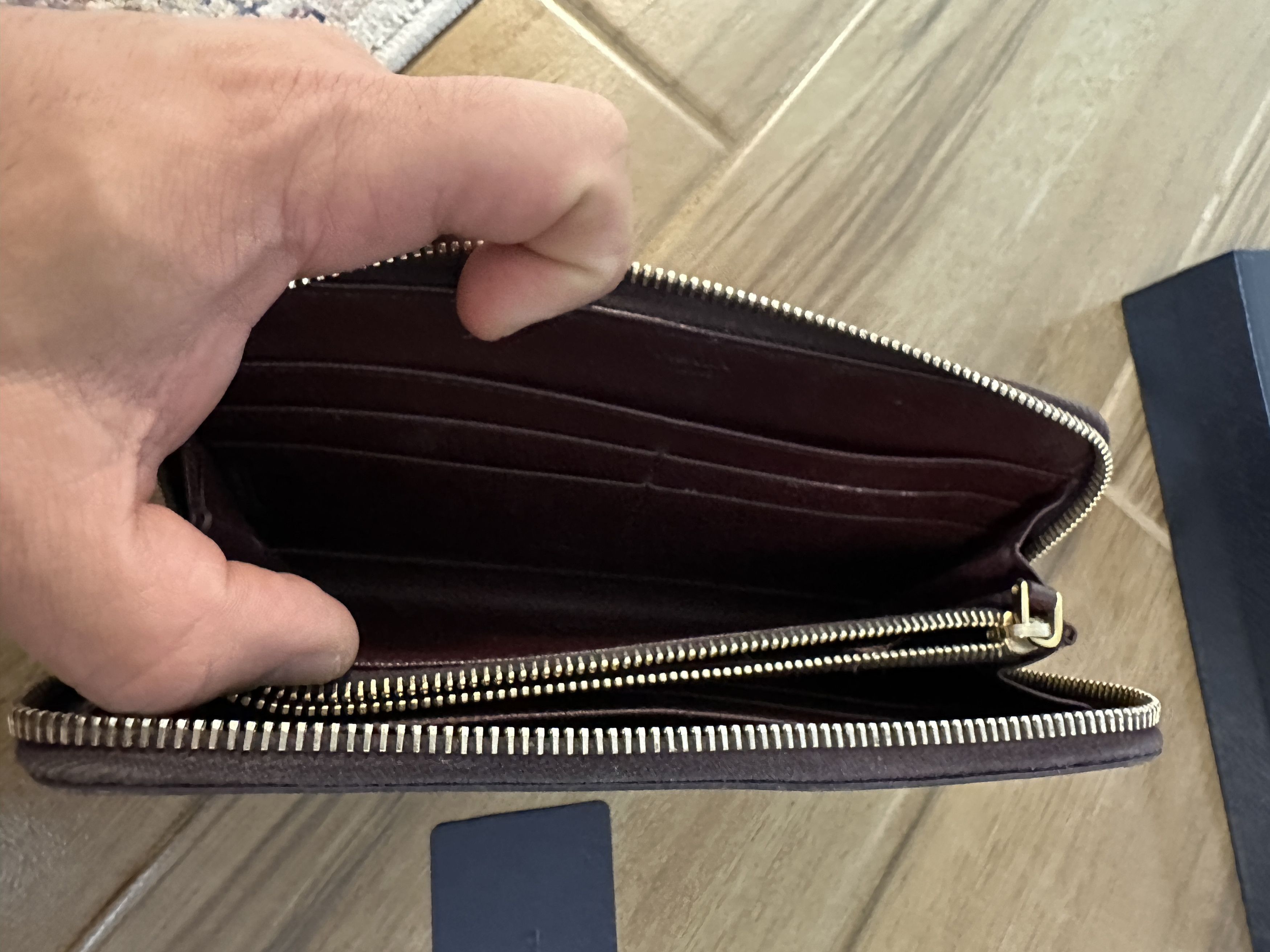 Prada Prada Saffiano Women' Metal Granato Leather zip Long Wallet Size ONE SIZE - 9 Thumbnail