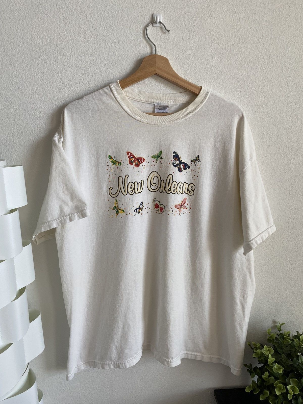 Vintage 00s New Orleans Butterfly Tee Size US XL / EU 56 / 4 - 1 Thumbnail