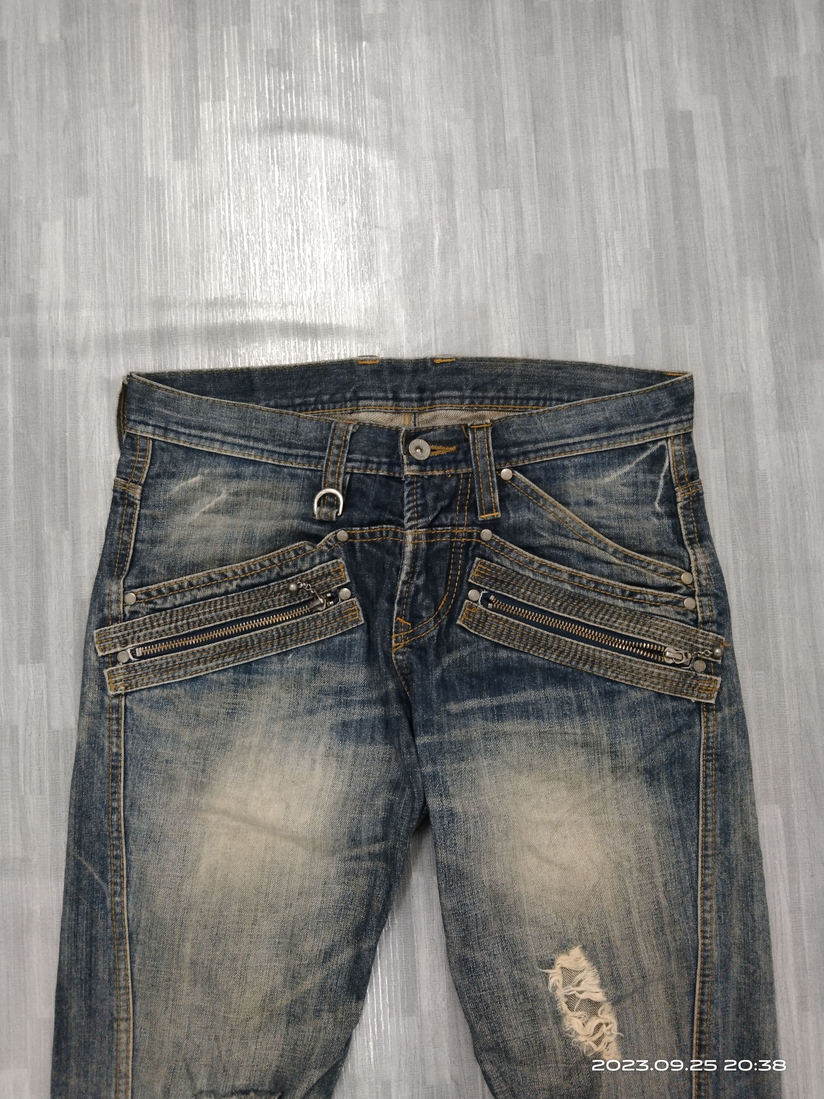 Matsuda FLARE TWIST RIPED NICOLE DENIM PANTS Size US 30 / EU 46 - 4 Thumbnail