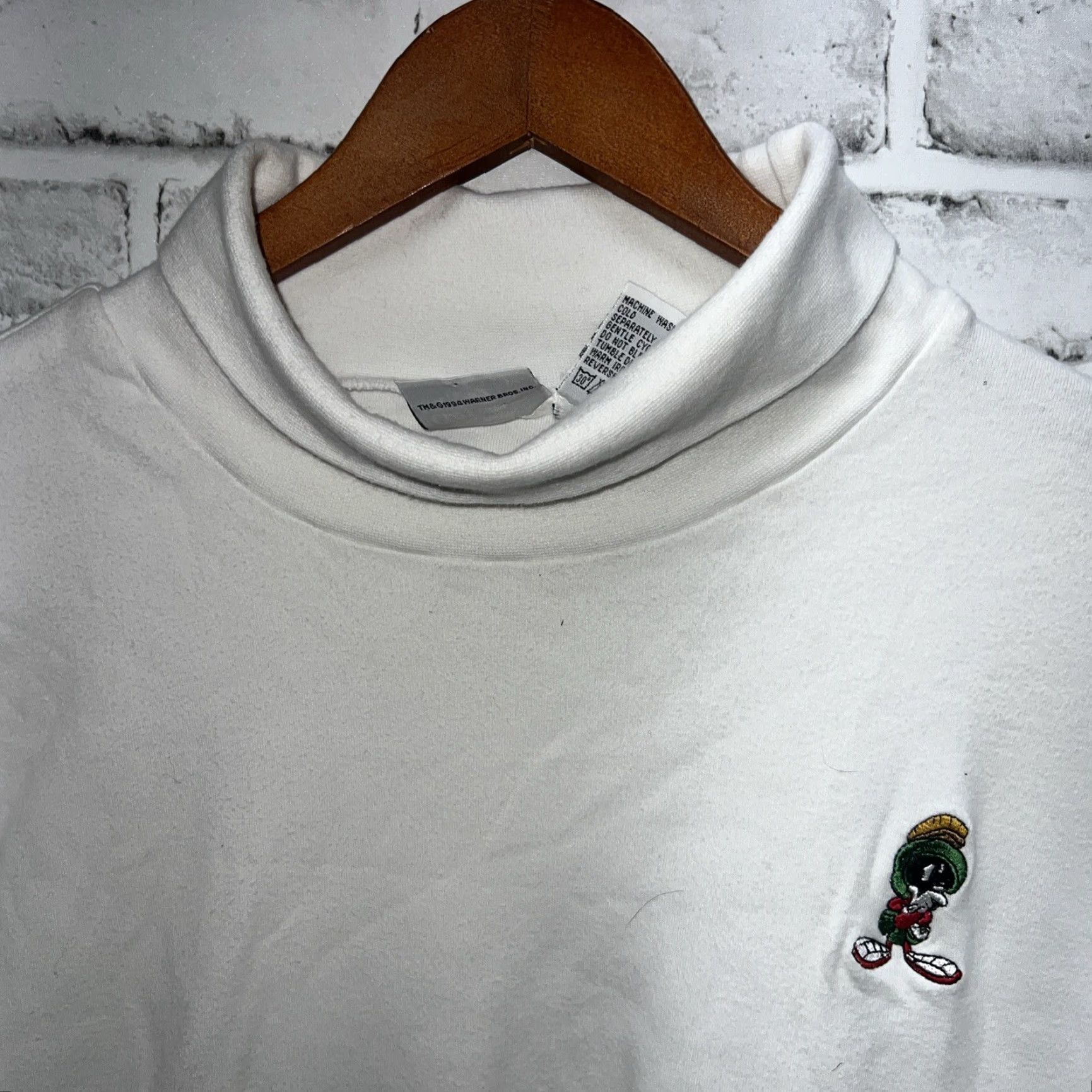 CO VTG Acme Clothing Co Marvin Martian White Turtle Meck Shirt Mens Size L Size US L / EU 52-54 / 3 - 2 Thumbnail