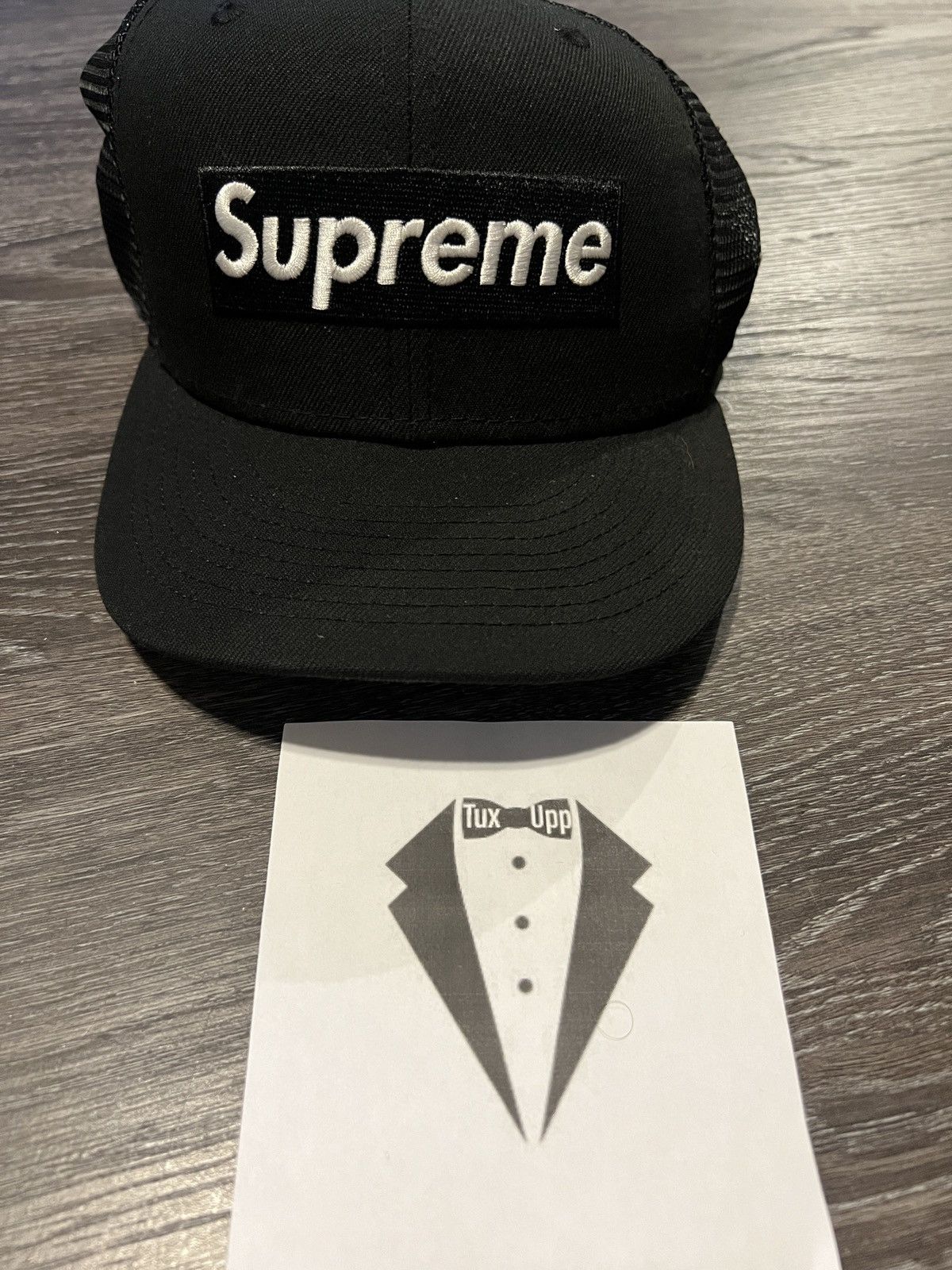 Supreme Box Logo Mesh Back New Era - 7 1/2 Size ONE SIZE - 1 Thumbnail