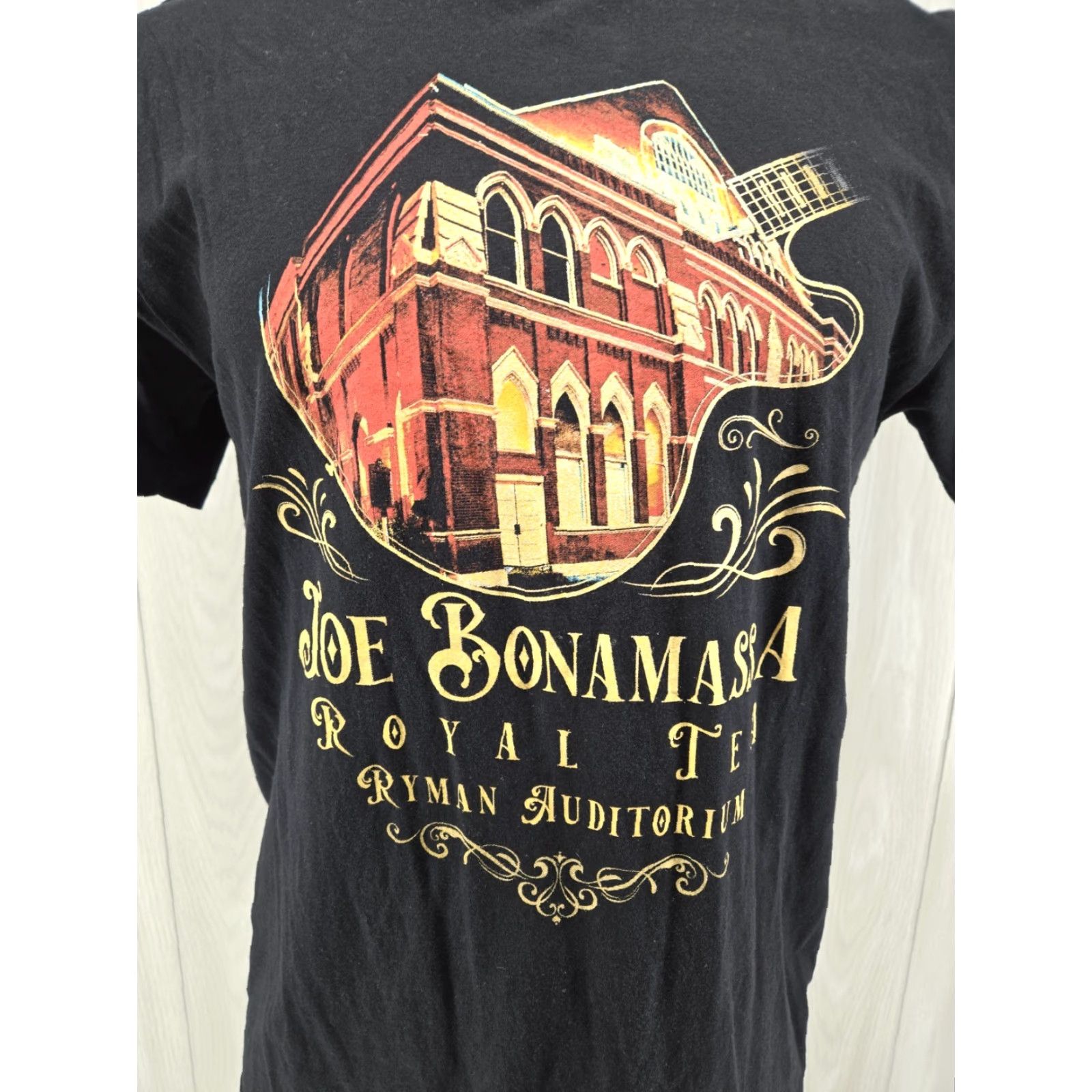 Vintage VINTAGE Joe Bonamassa Royal Tea, Ryman Auditorium 2020 Black T-Shirt MEDIUM Shirt Mens - Joe Bonamassa 2020 Concert Size US M / EU 48-50 / 2 - 3 Thumbnail