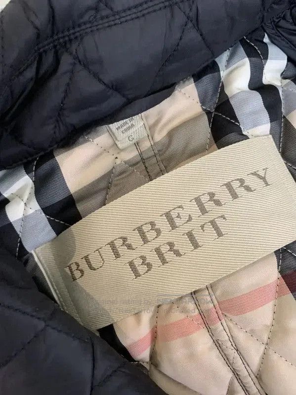 Burberry Burberry Black Quilted Mid-Length Coat for Women. Size L / US 10 / IT 46 - 5 Thumbnail